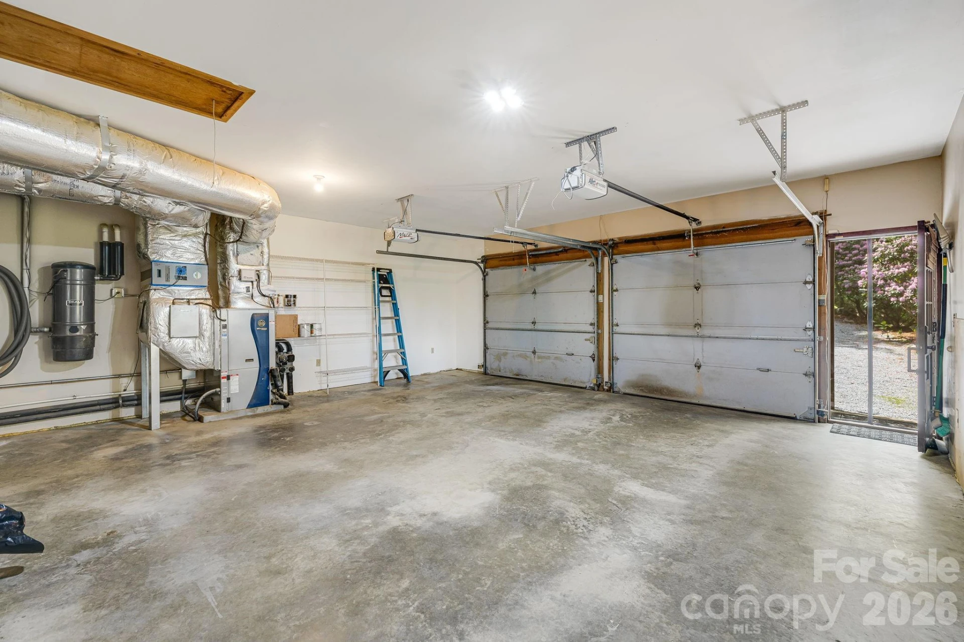 24 Smokey Road - Photo 37
