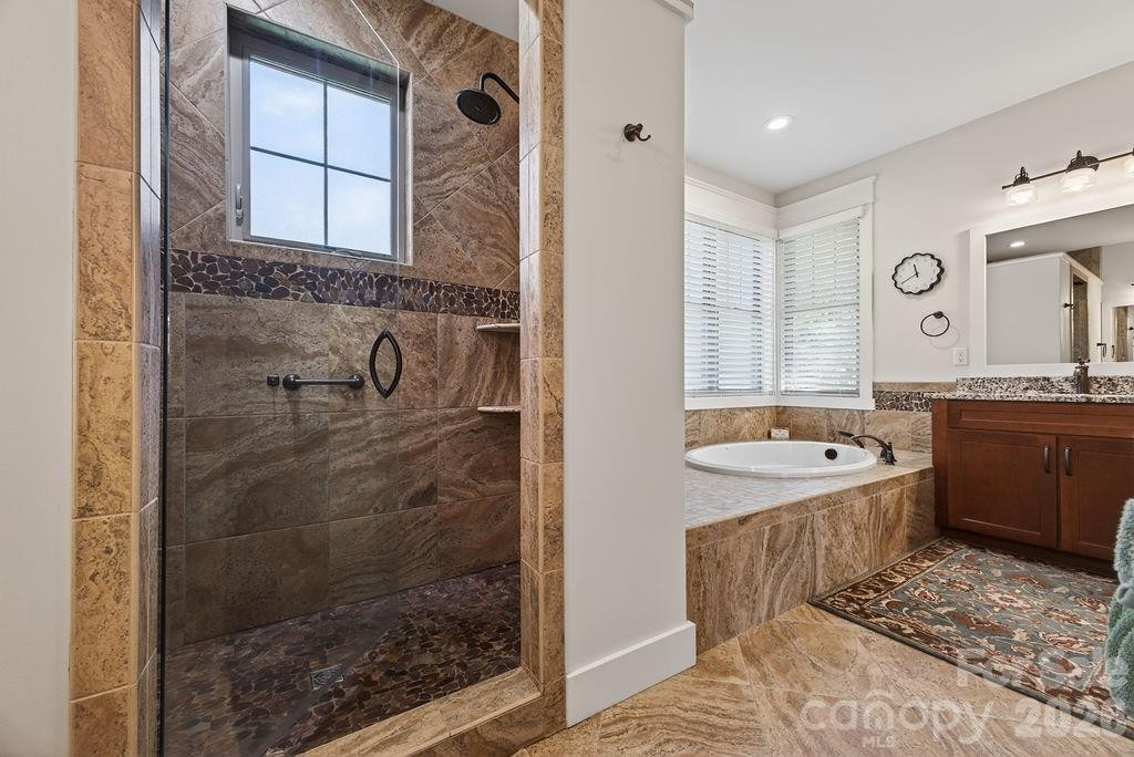 67 Little Sunset Court - Photo 18