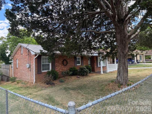 203 Laurel Street, Valdese, NC, 28690