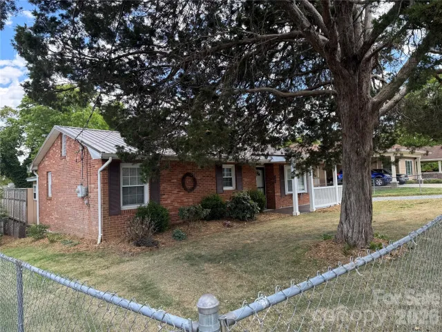 203 Laurel Street