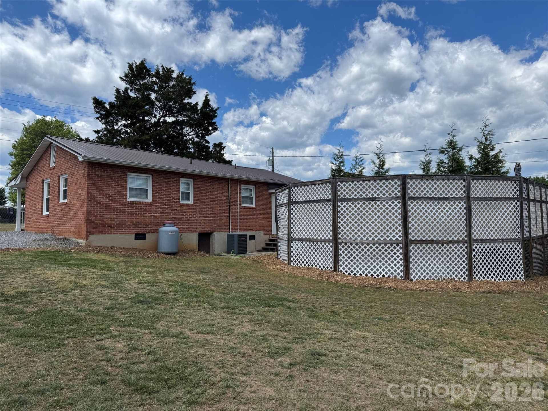 203 Laurel Street - Photo 12