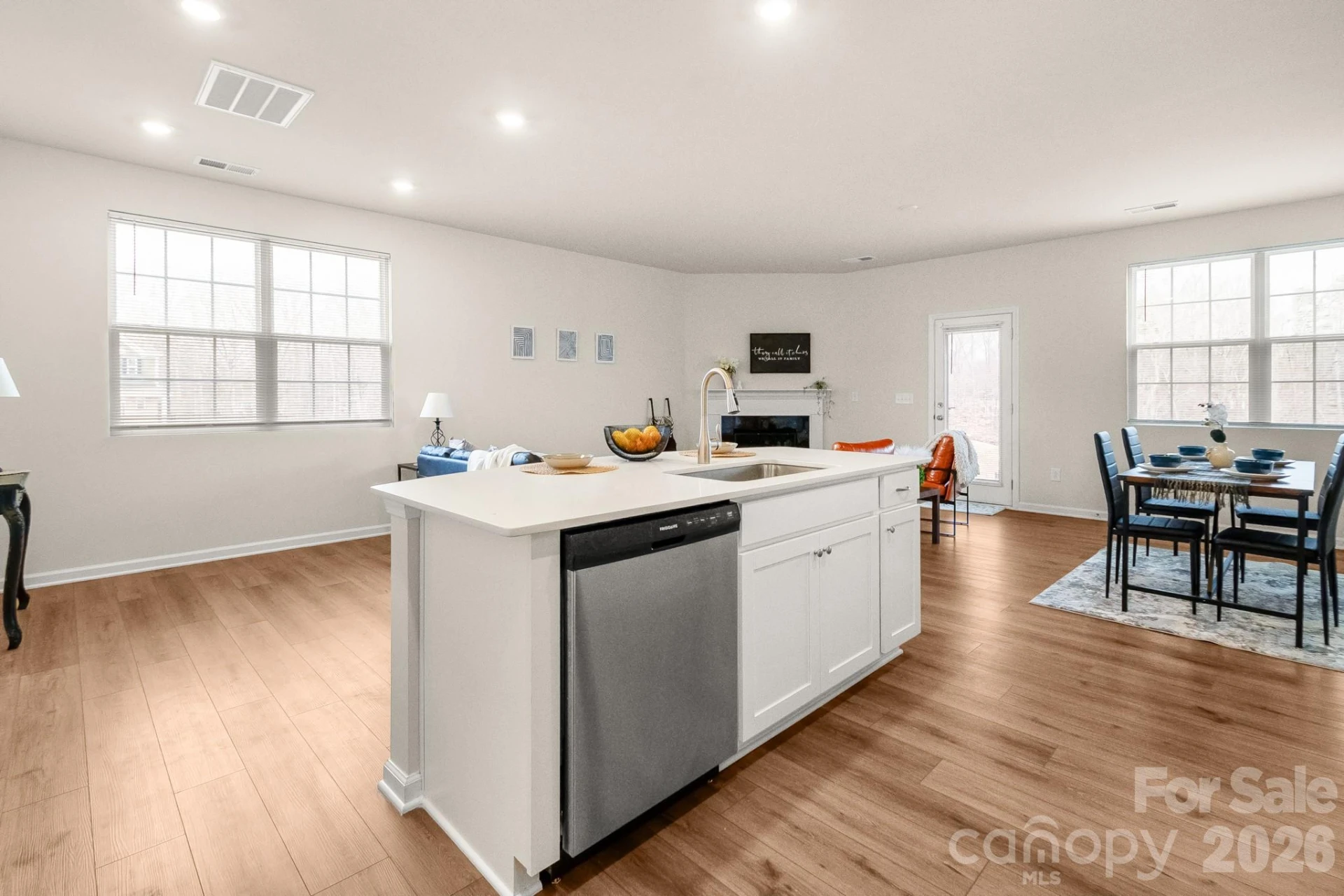 5044 Moss Pine Way - Photo 4
