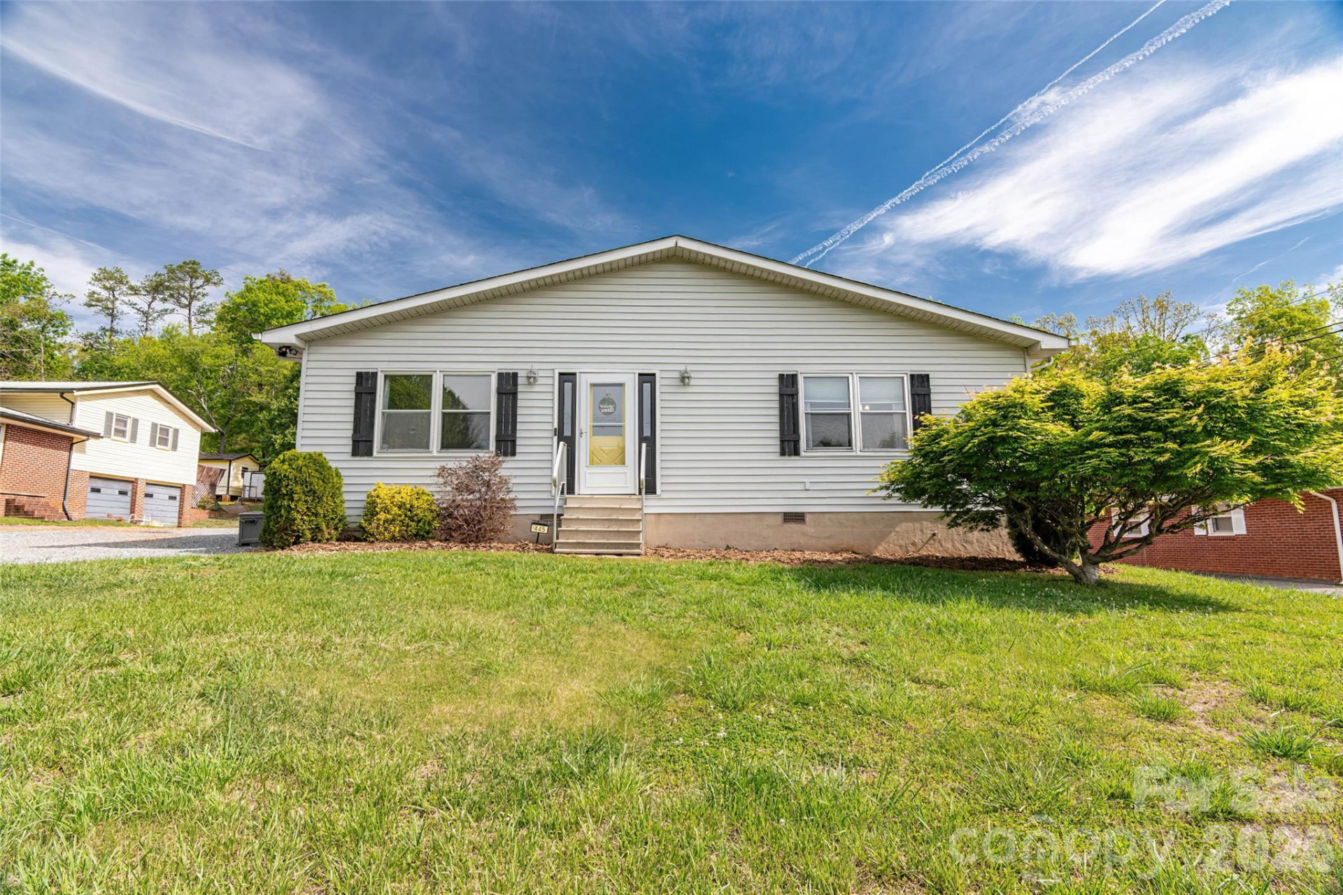 445 Old Caroleen Road