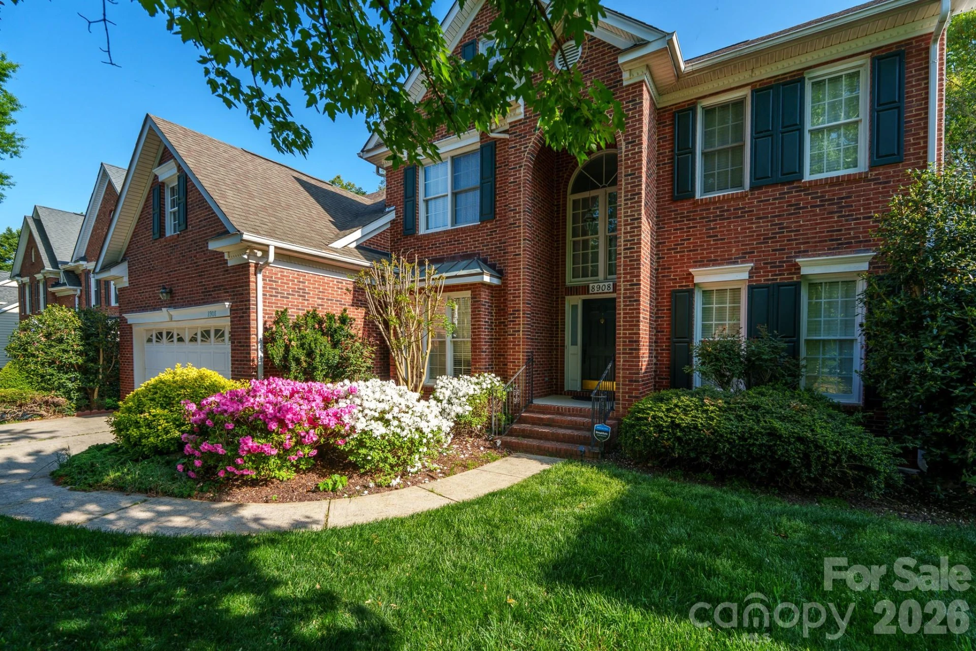 8908 Leinster Drive - Photo 2