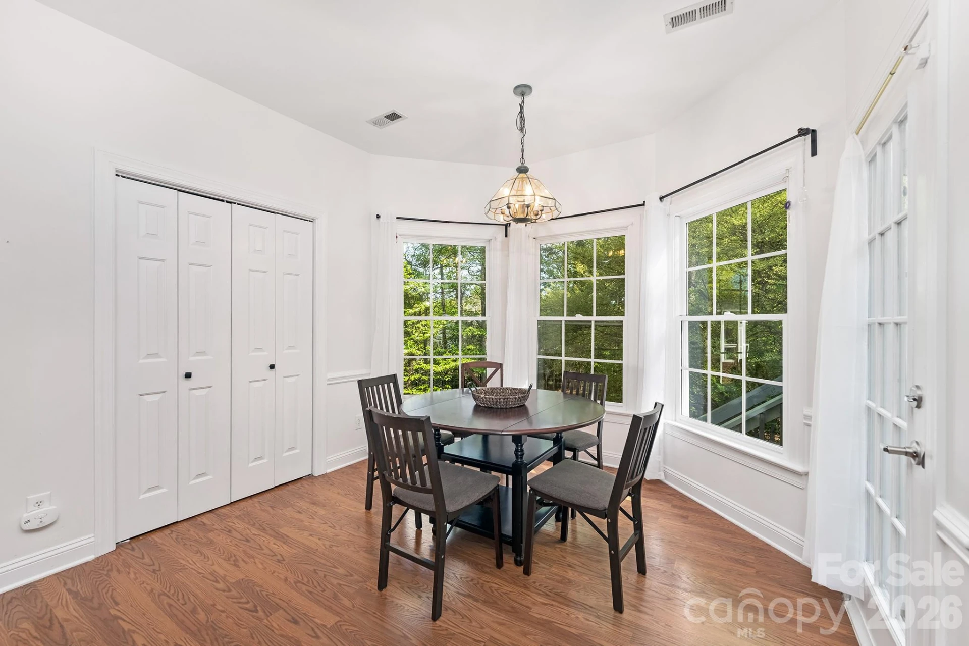 8908 Leinster Drive - Photo 12