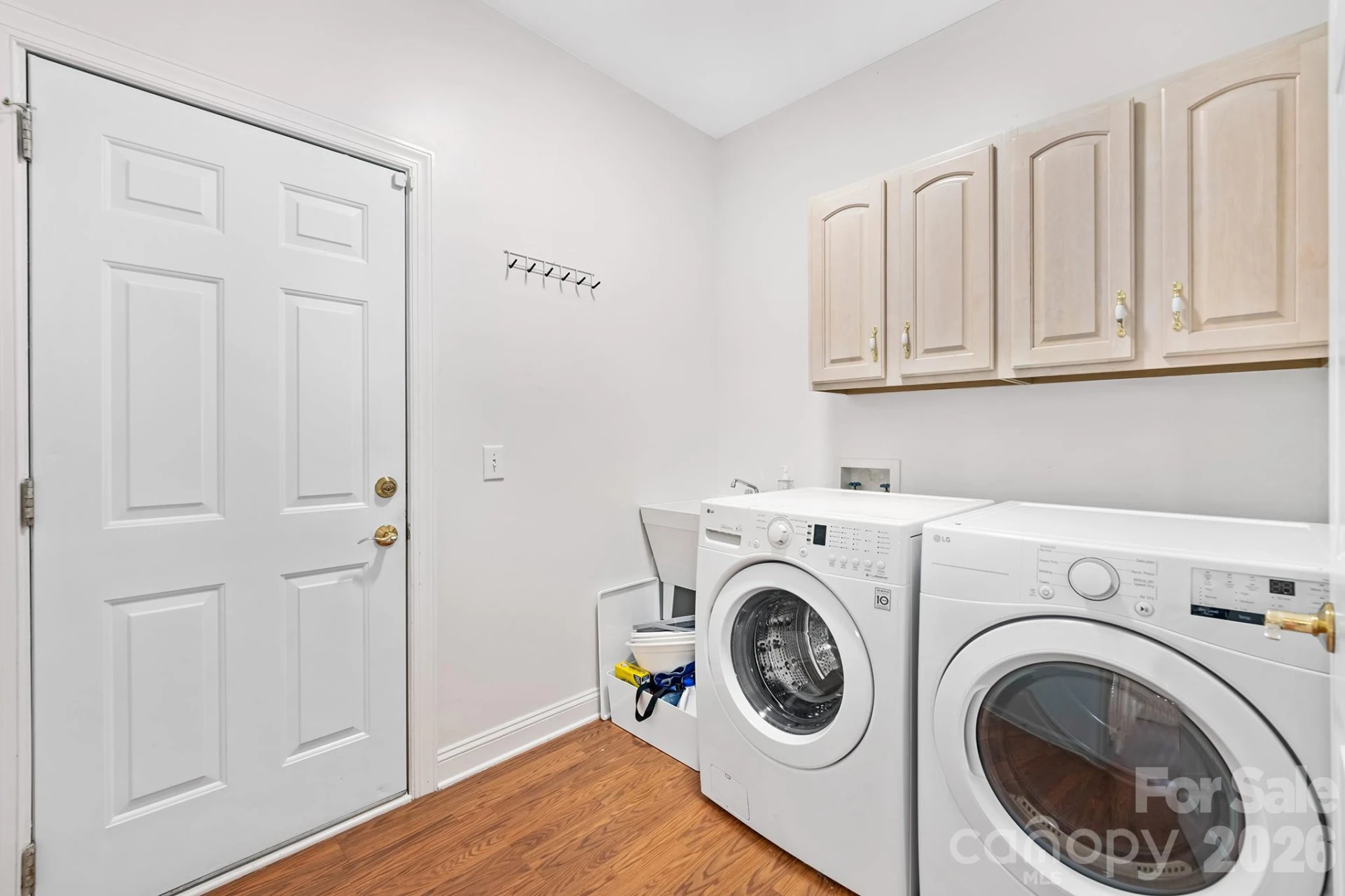 8908 Leinster Drive - Photo 34