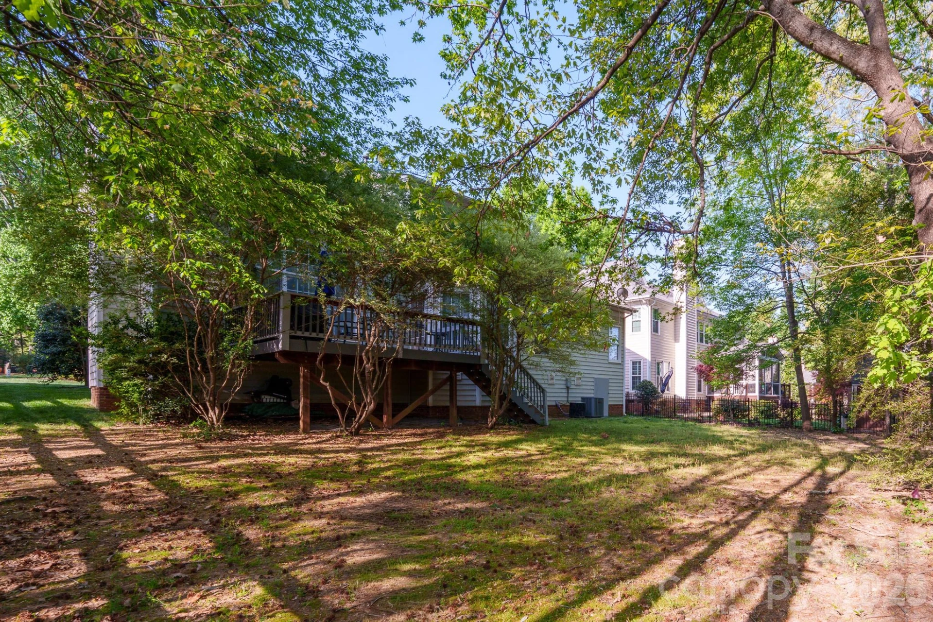 8908 Leinster Drive - Photo 36