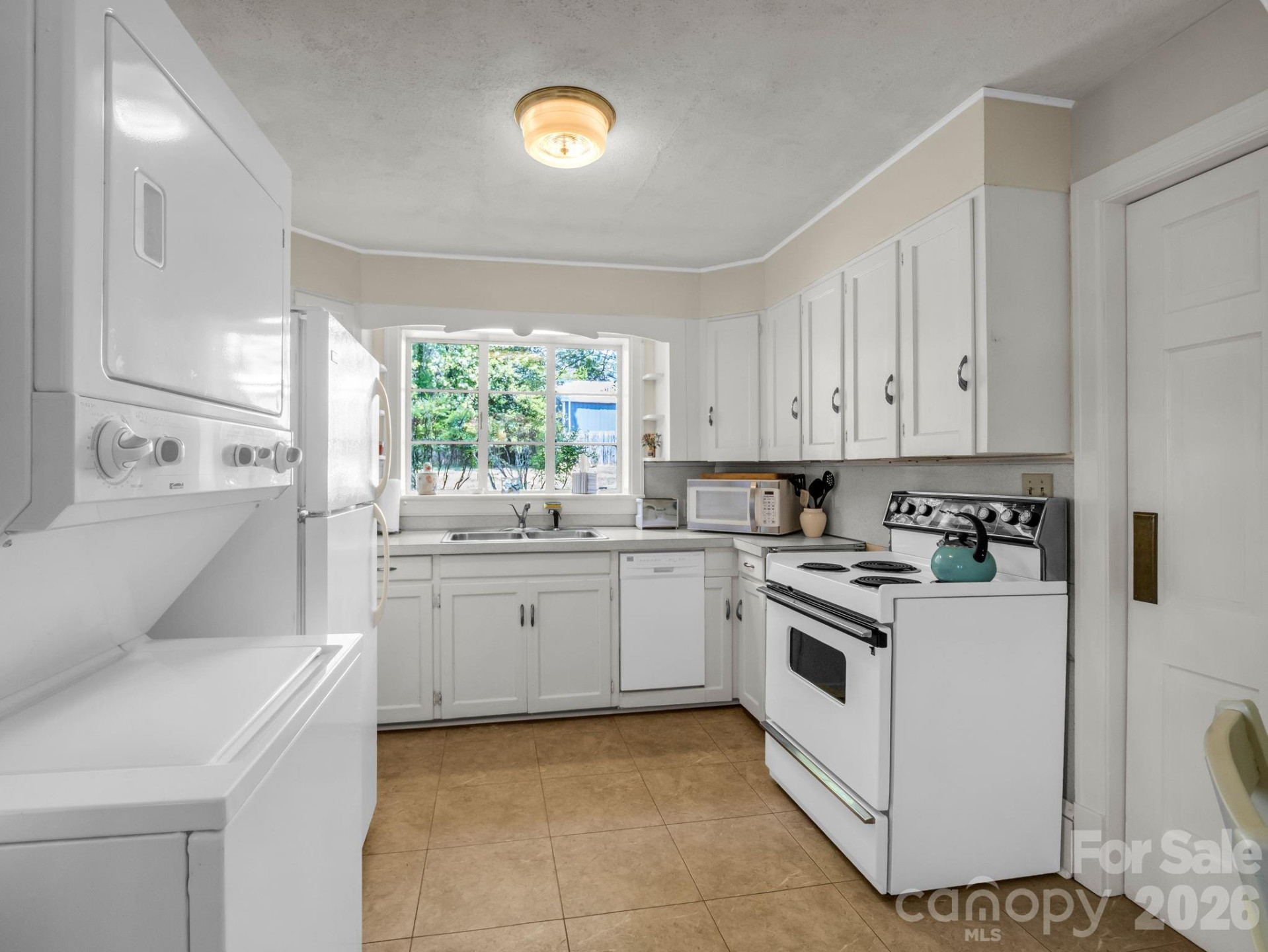 159 Arlington Street - Photo 9