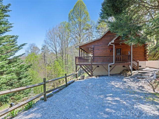 651 Point of View Drive, Waynesville, NC, 28785