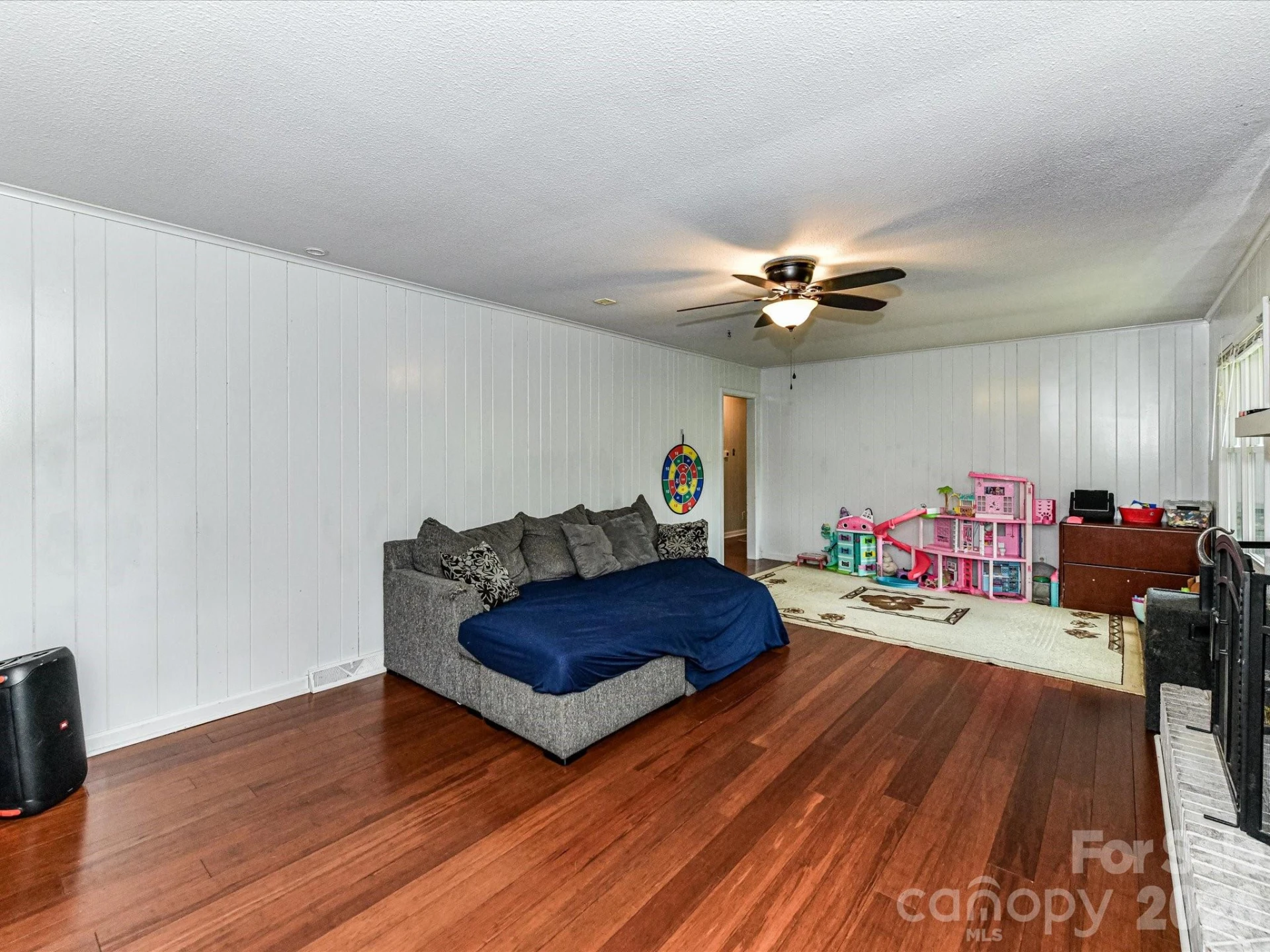 115 Charles Street - Photo 11