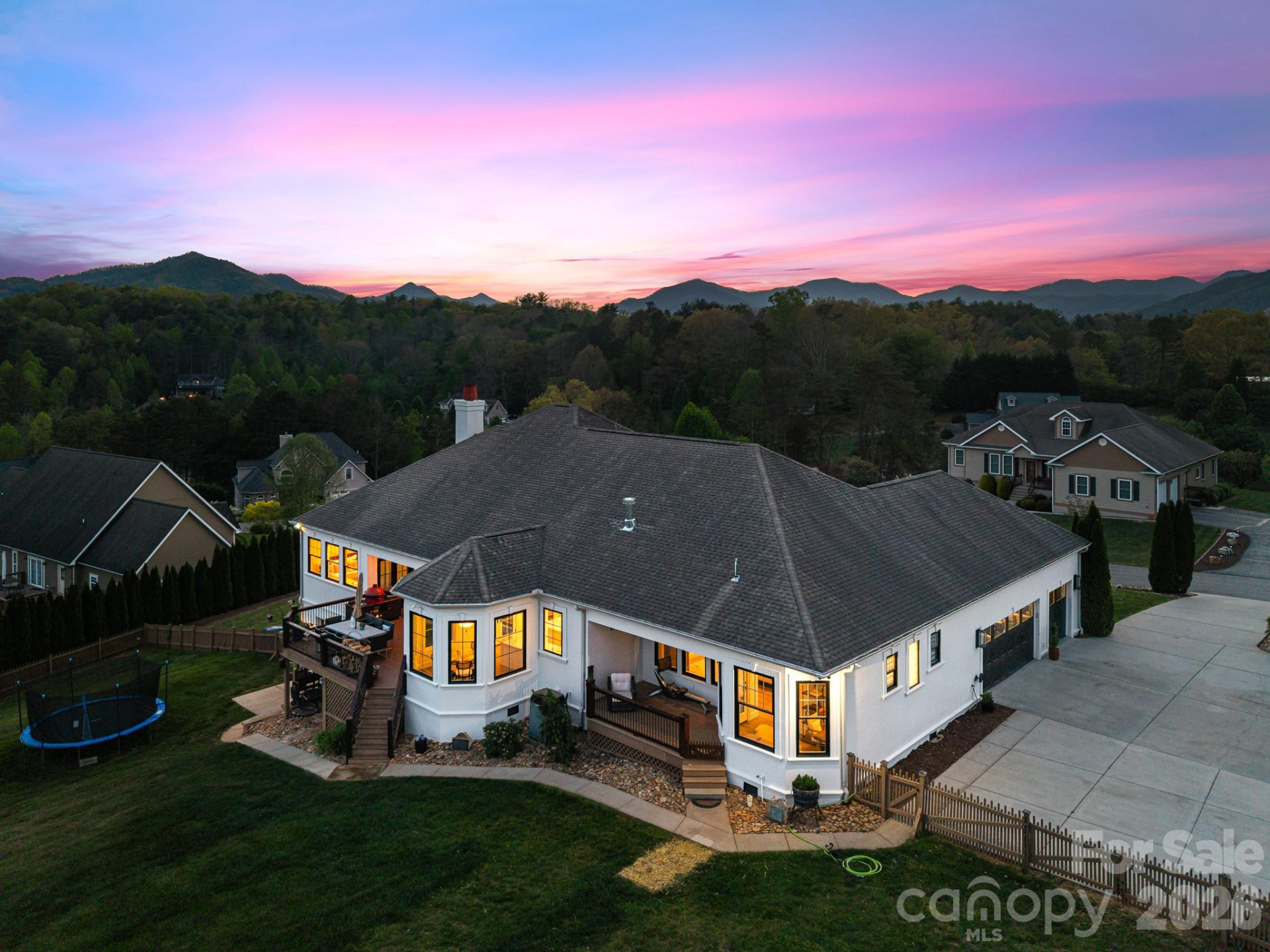 54 Mountain Shadows Drive - Photo 4