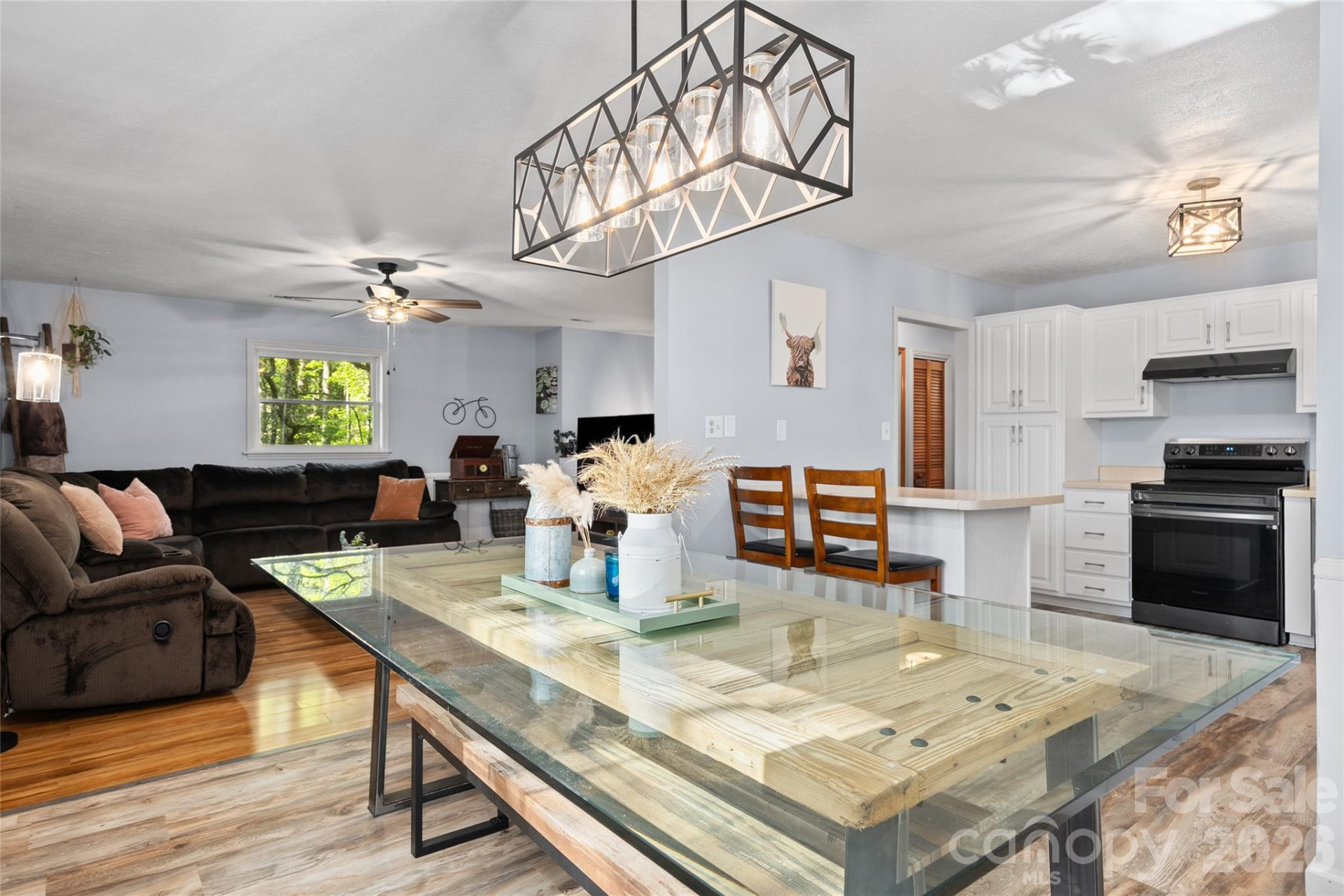 84 Chisholm Street - Photo 3