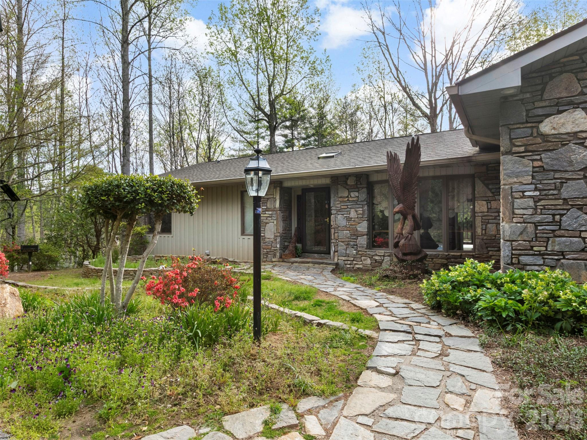 37 Hamilton Drive - Photo 2