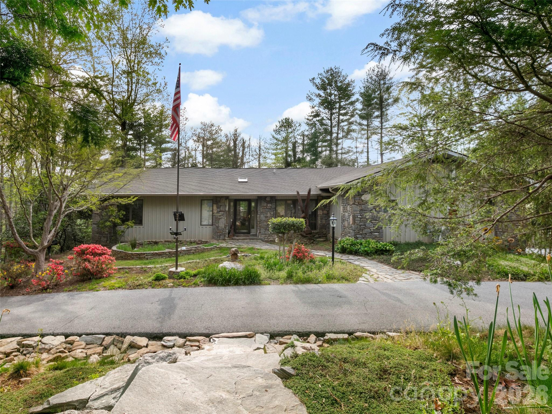 37 Hamilton Drive - Photo 4