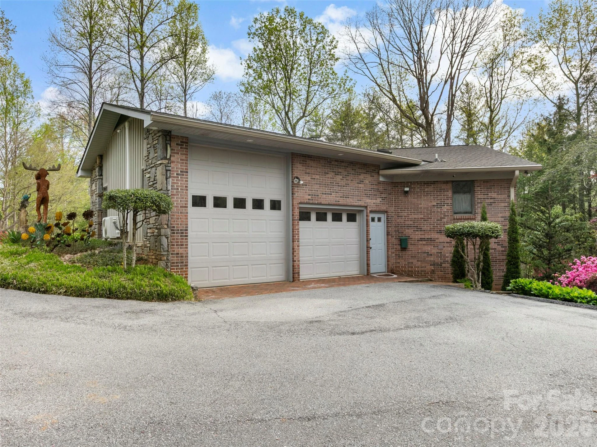 37 Hamilton Drive - Photo 5