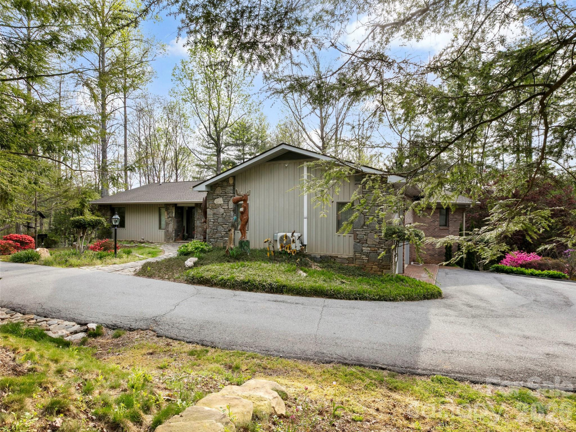 37 Hamilton Drive - Photo 6