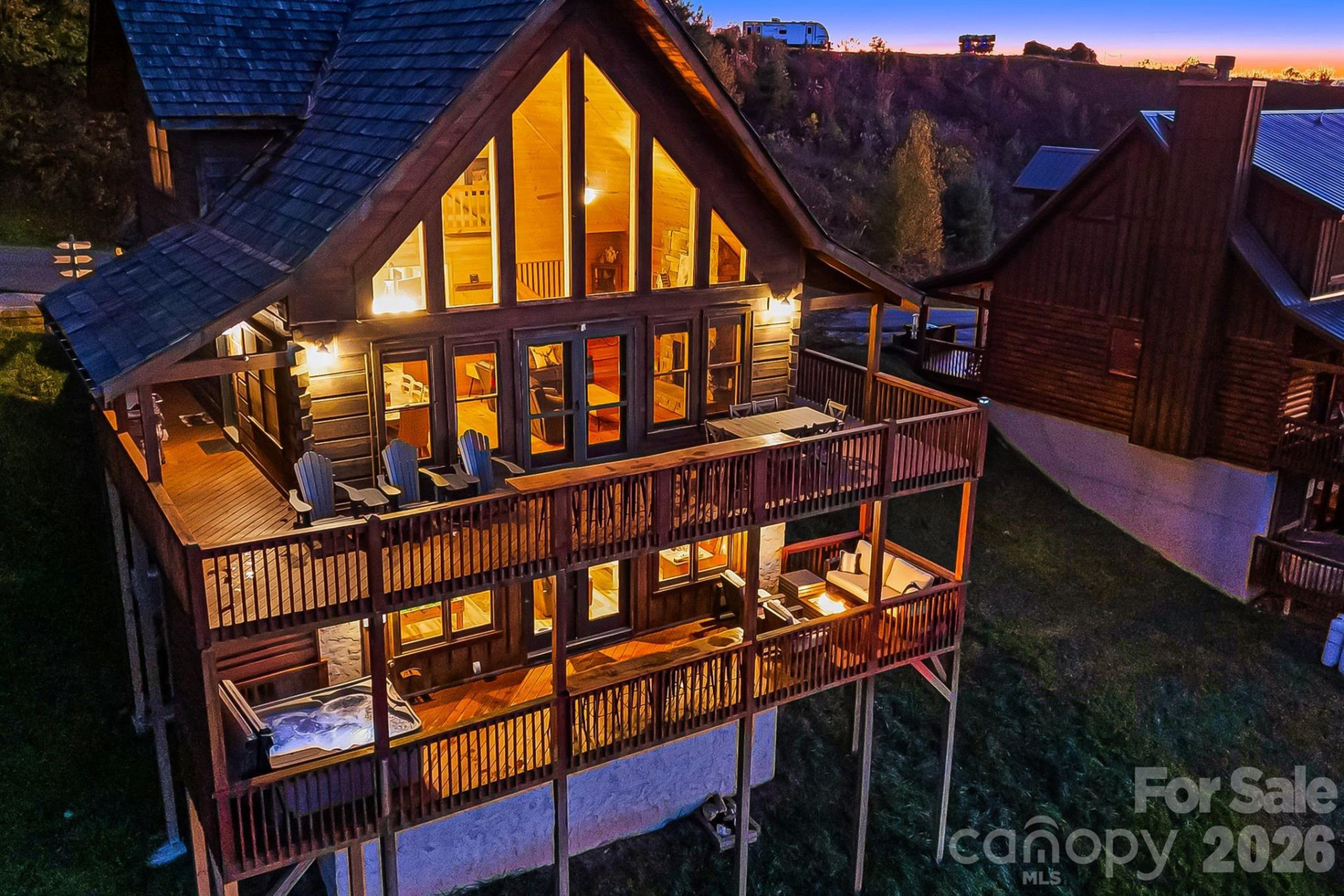 121 Scenic Wolf Drive