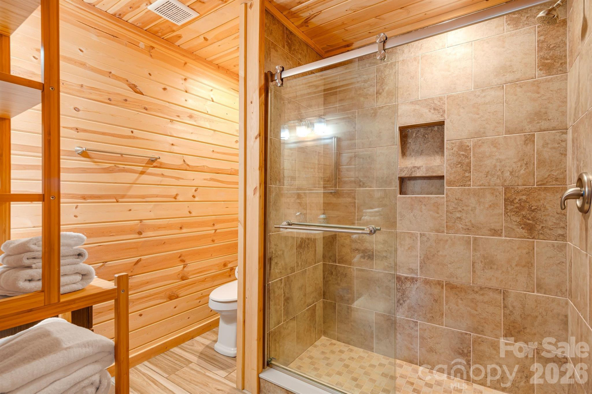 121 Scenic Wolf Drive - Photo 27