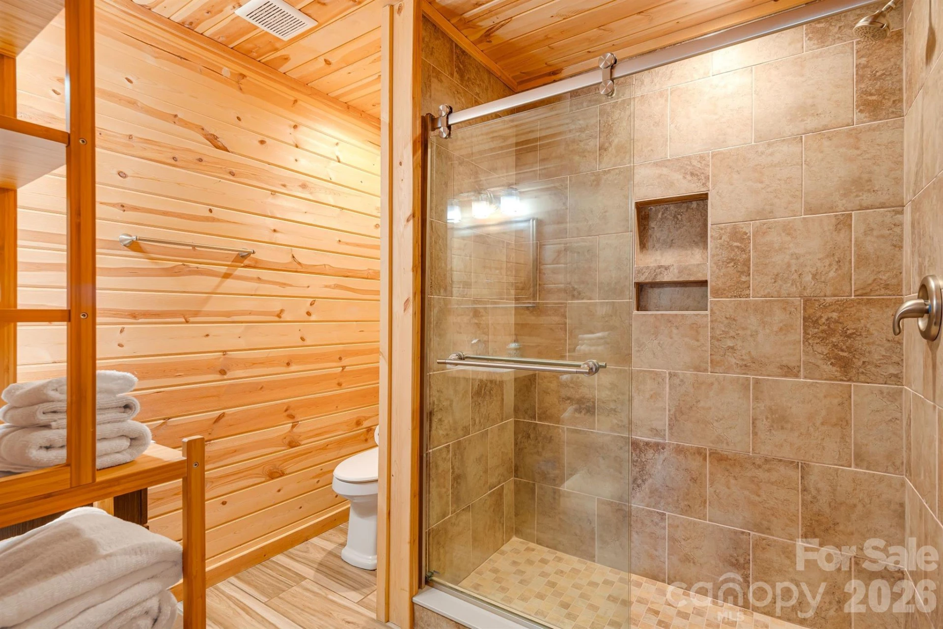 121 Scenic Wolf Drive - Photo 27