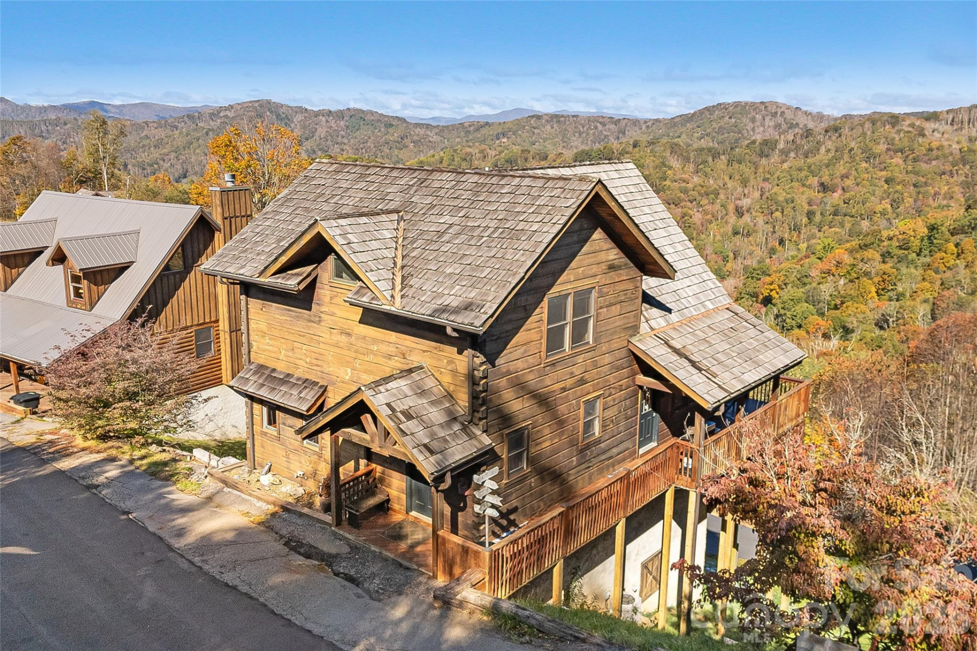 121 Scenic Wolf Drive - Photo 4