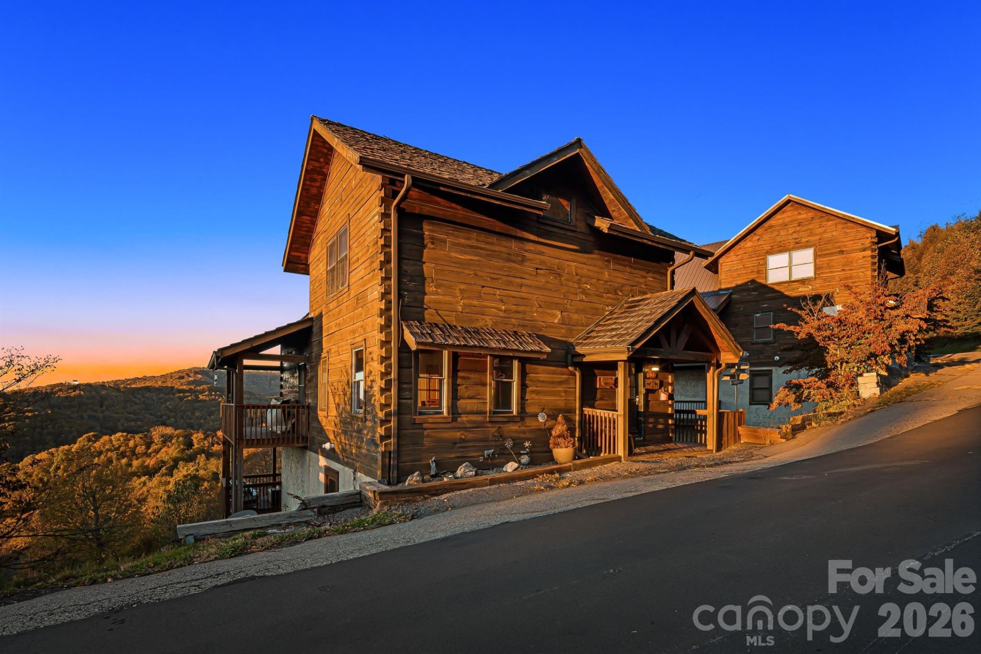 121 Scenic Wolf Drive - Photo 35