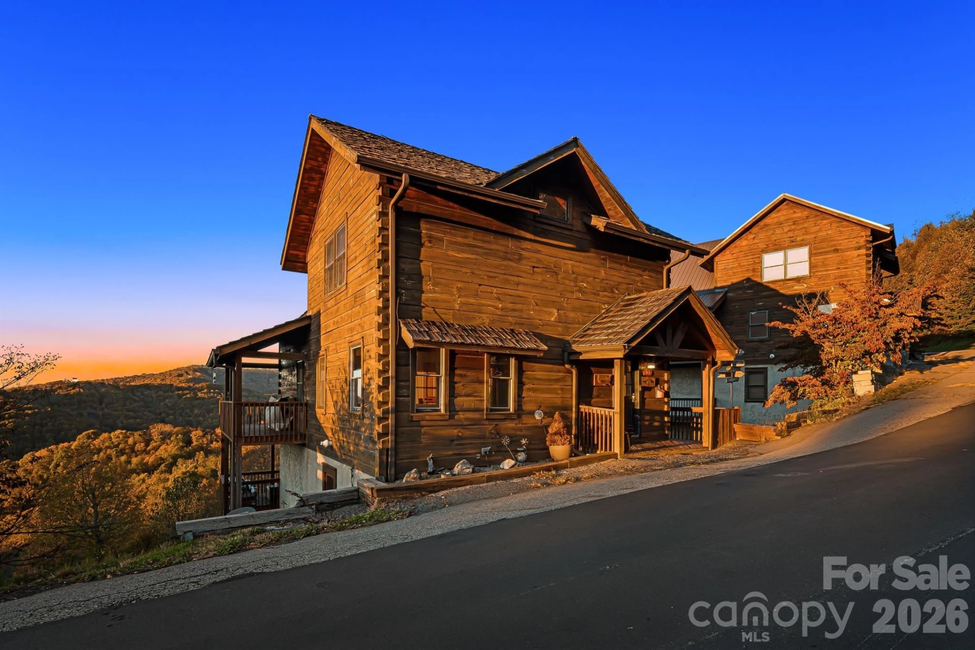 121 Scenic Wolf Drive - Photo 35