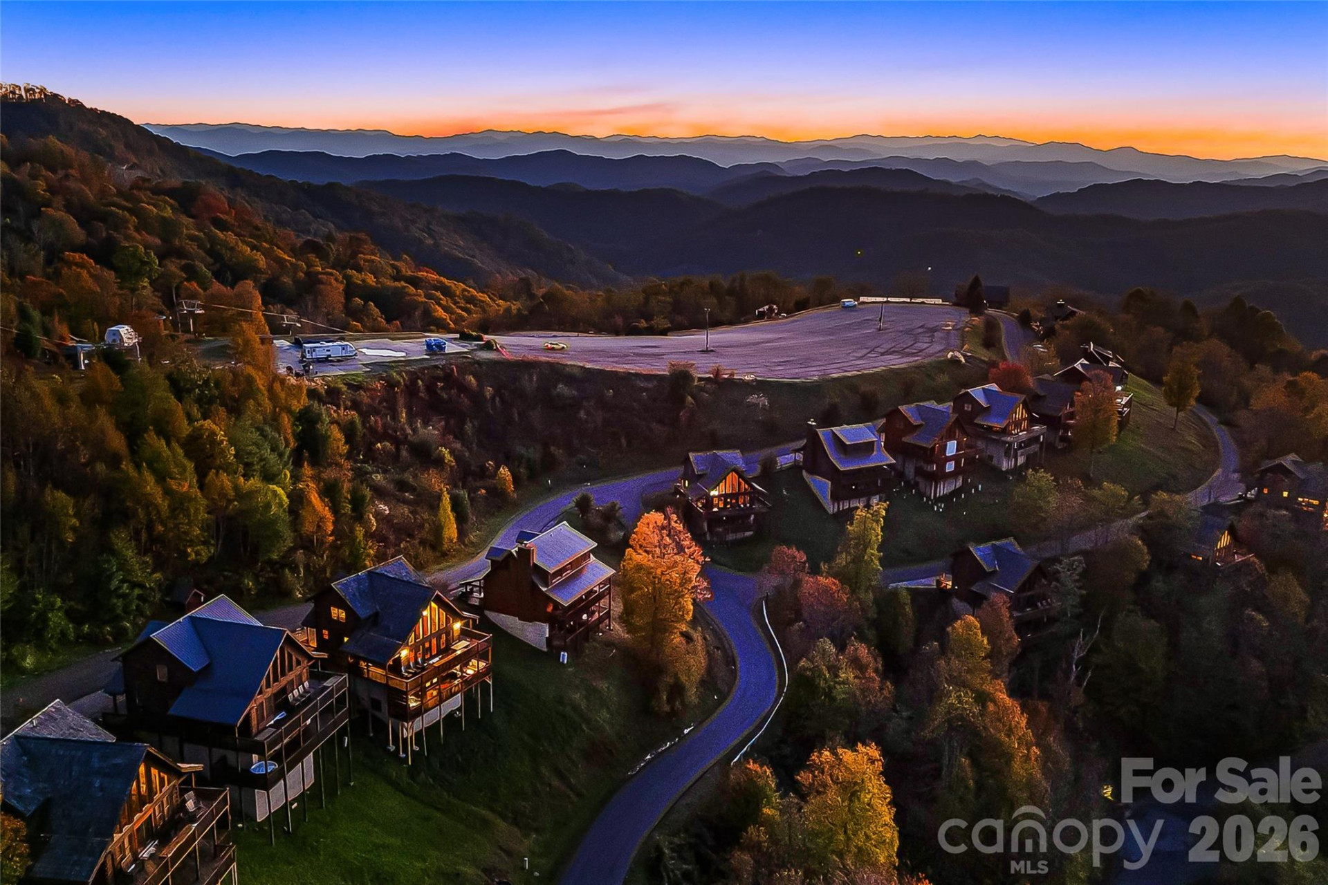 121 Scenic Wolf Drive - Photo 36