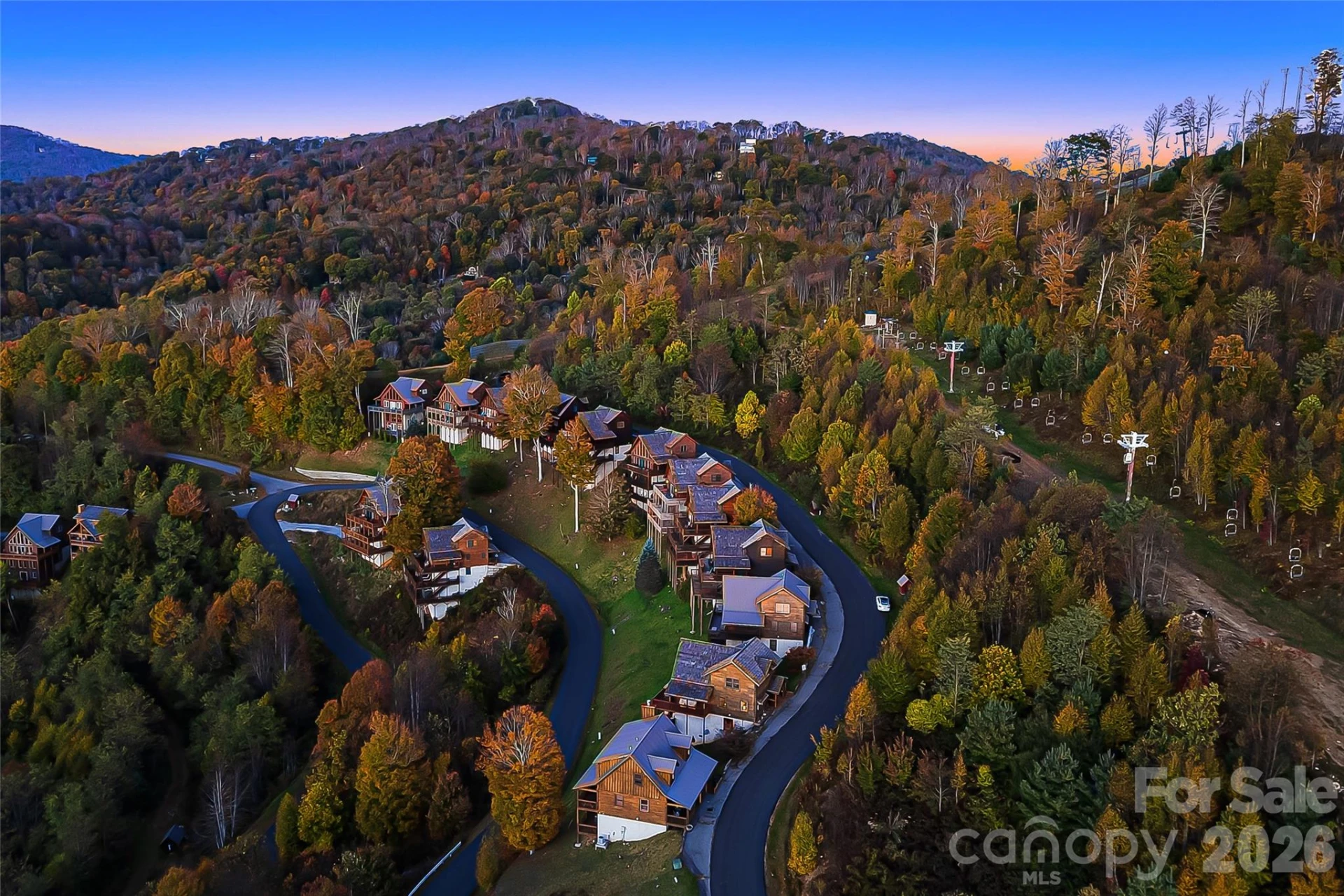 121 Scenic Wolf Drive - Photo 37