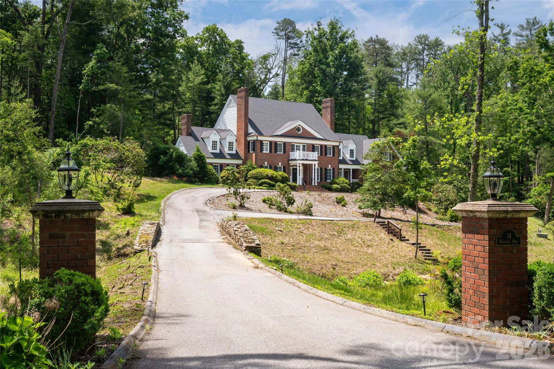 14 Brookside Road - Photo 2