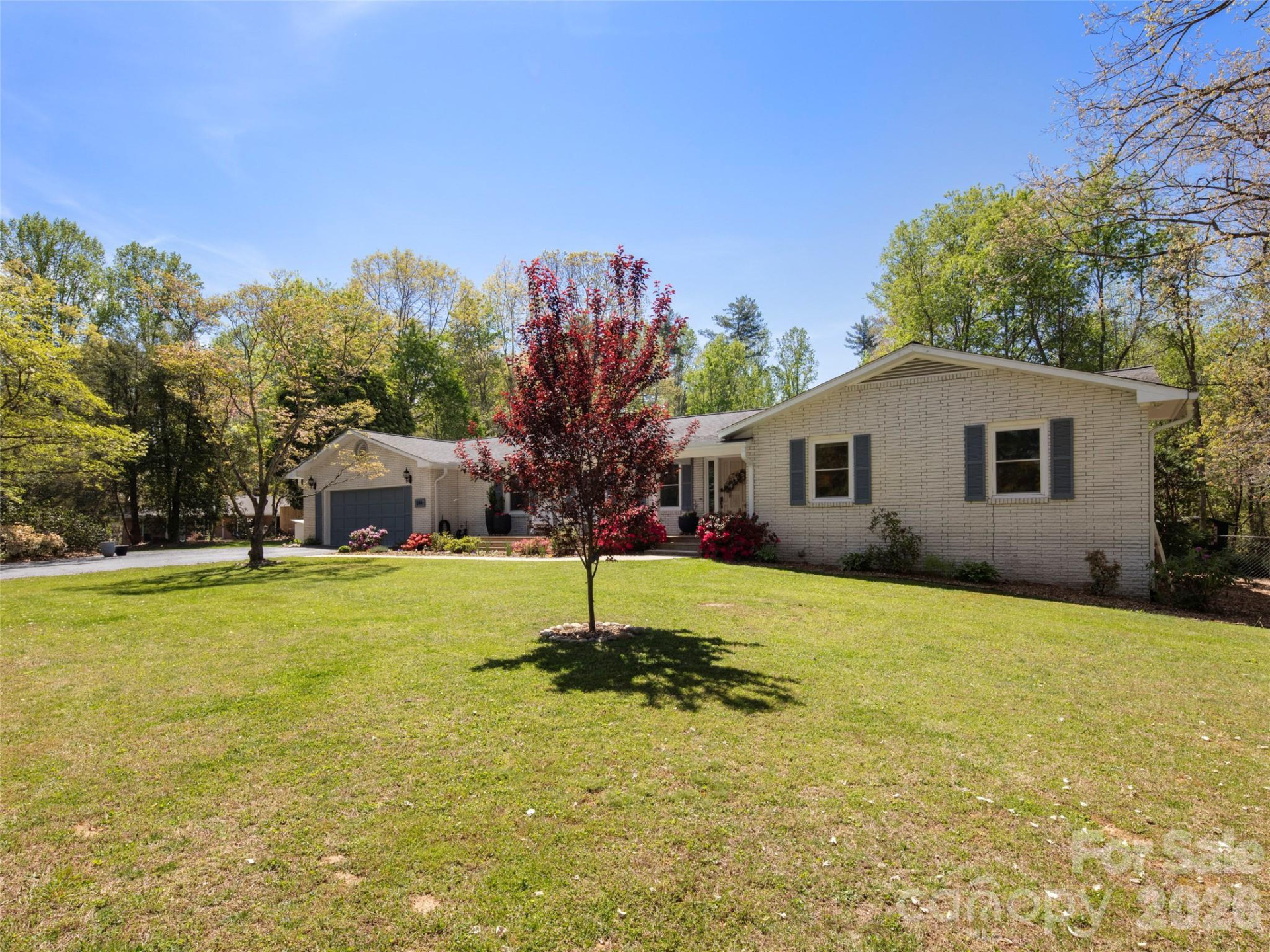 304 Wood Dale Drive - Photo 3