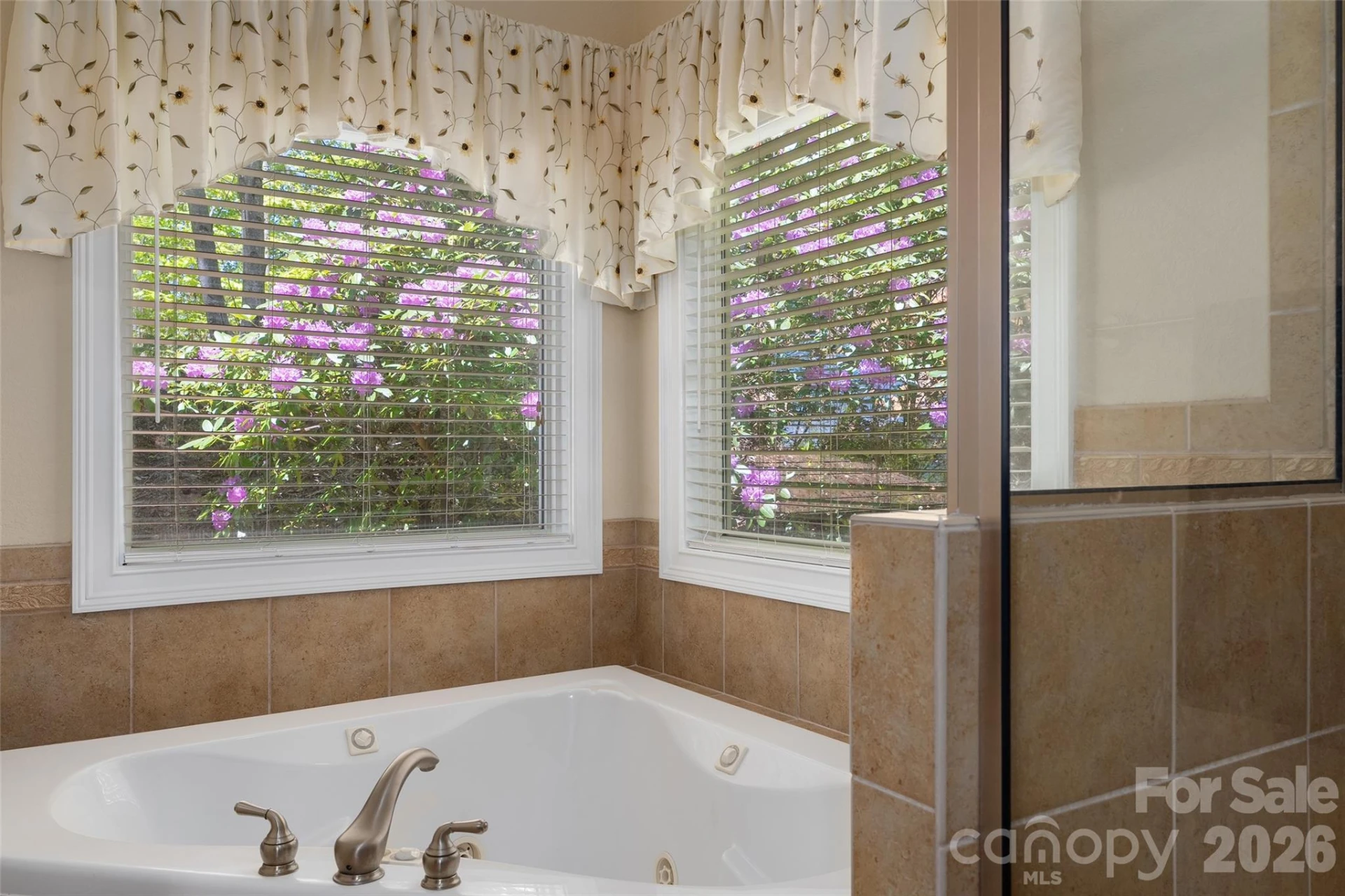 1033 Presidential Drive - Photo 22