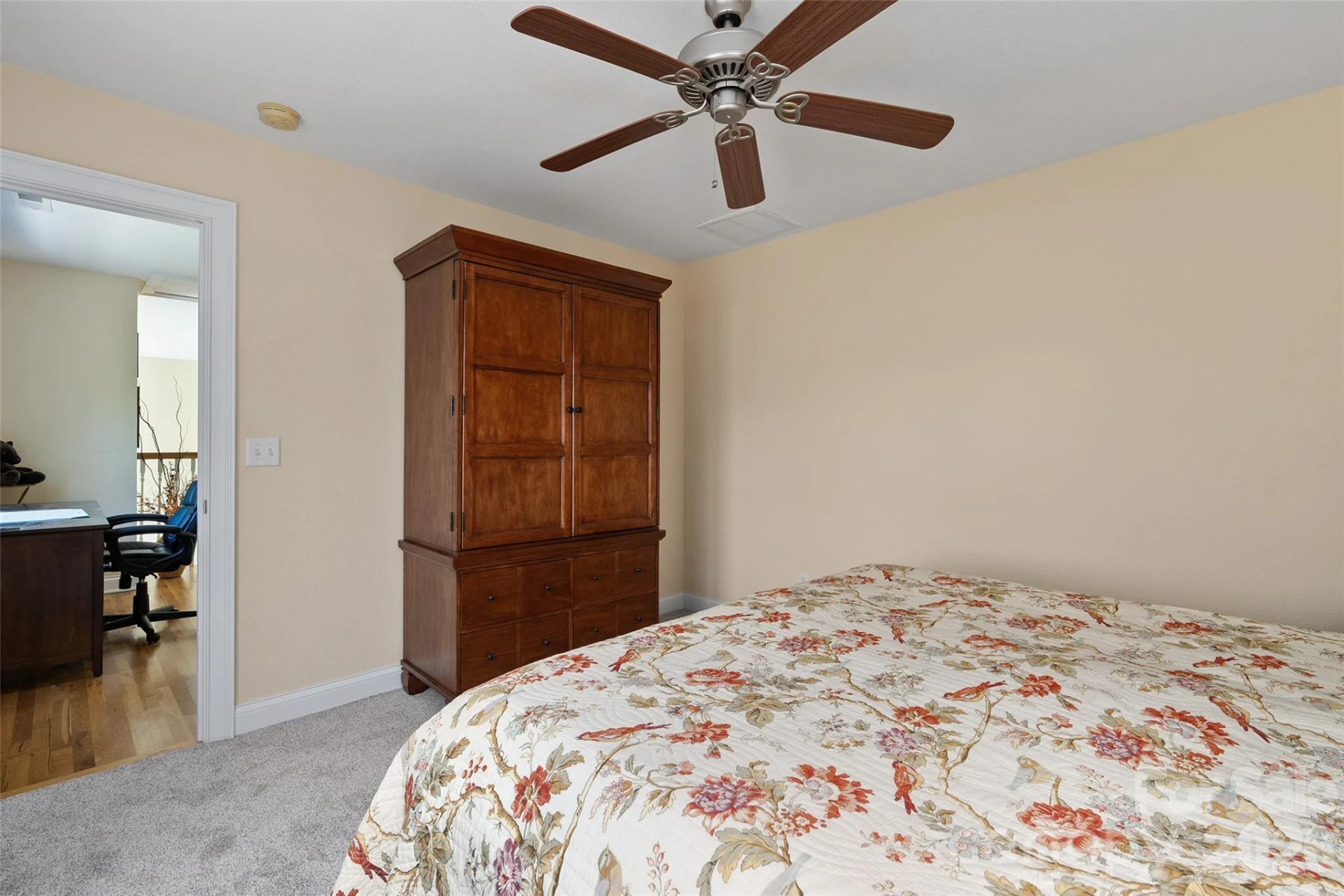 1033 Presidential Drive - Photo 27