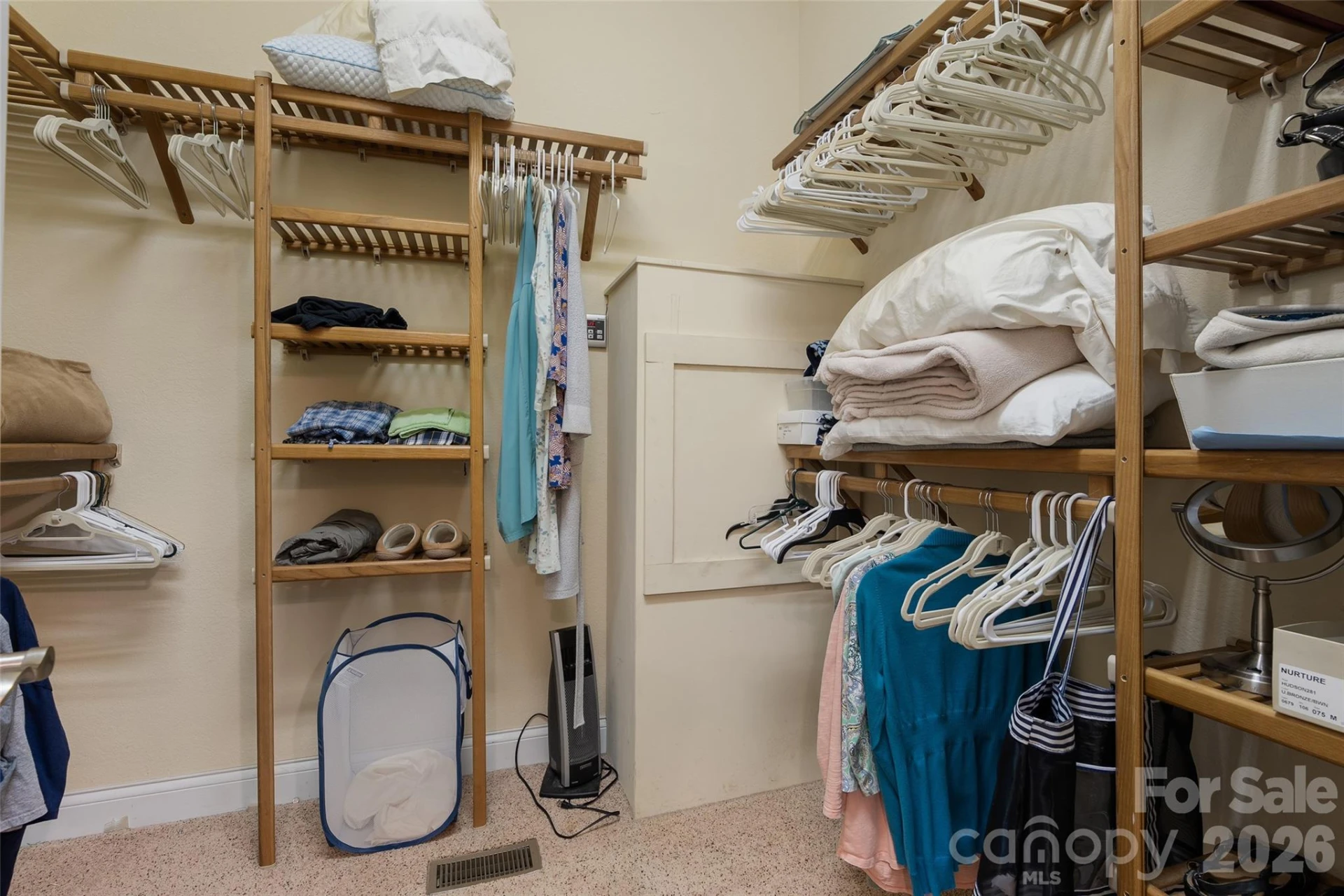 1033 Presidential Drive - Photo 35