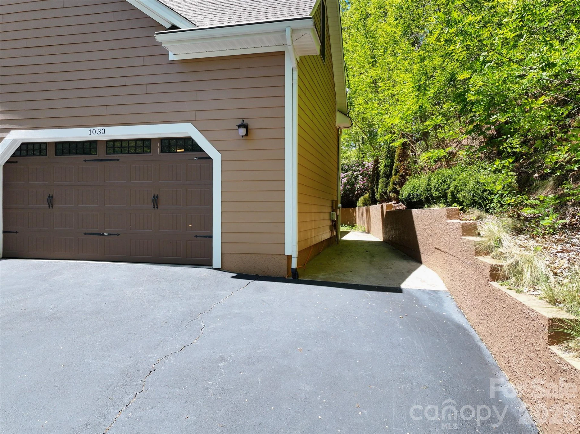 1033 Presidential Drive - Photo 36