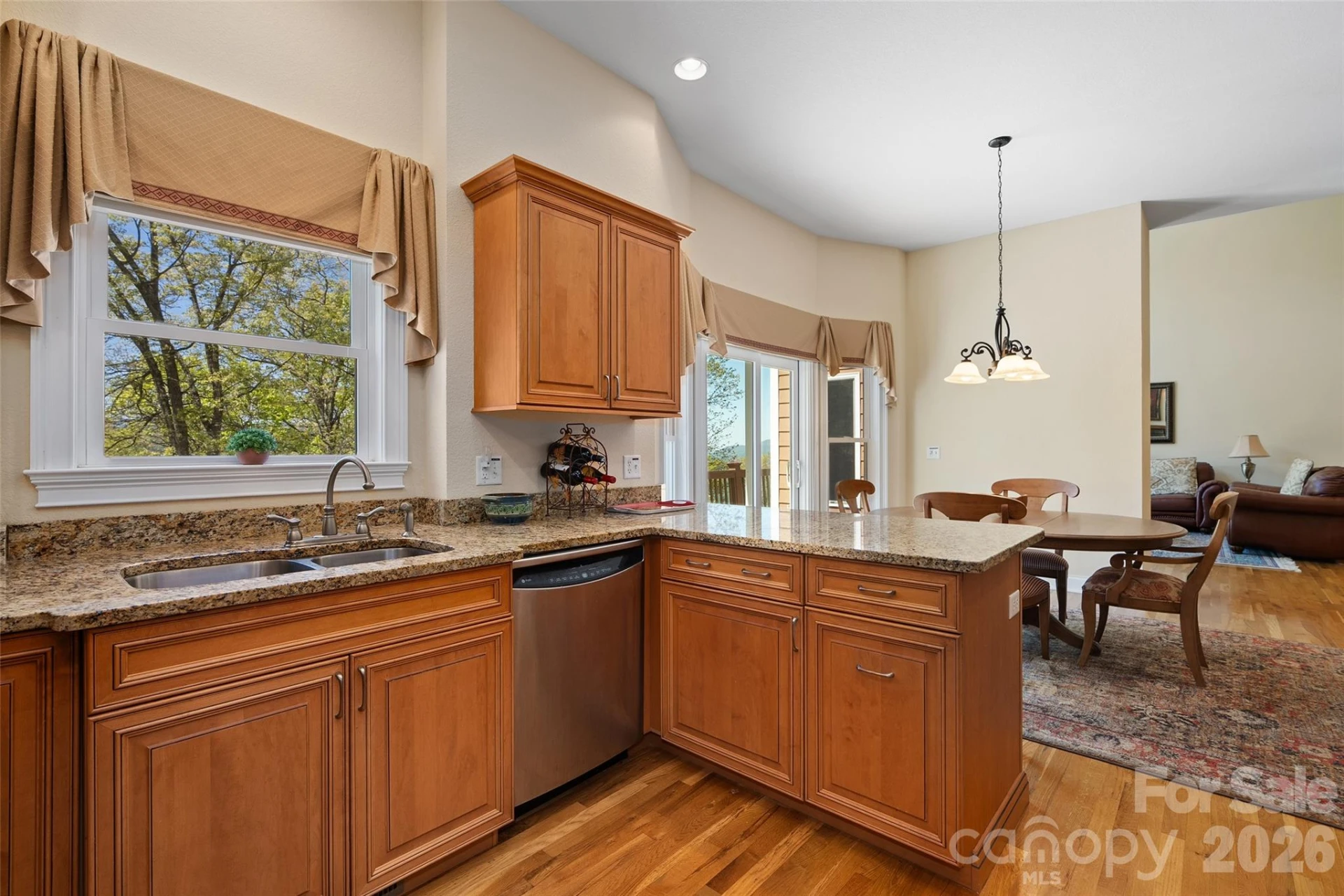1033 Presidential Drive - Photo 10