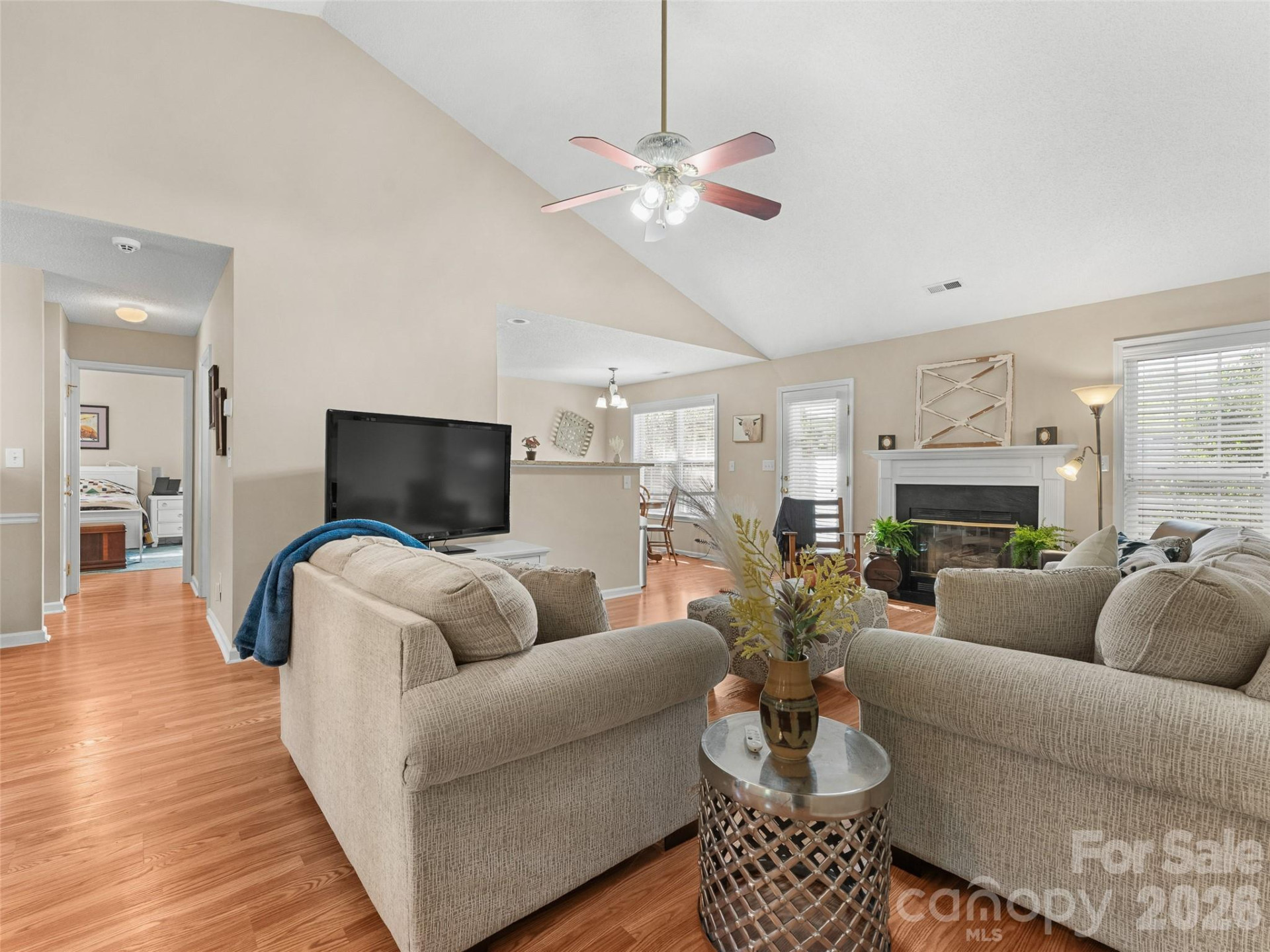 171 Rolling Meadow Road - Photo 2