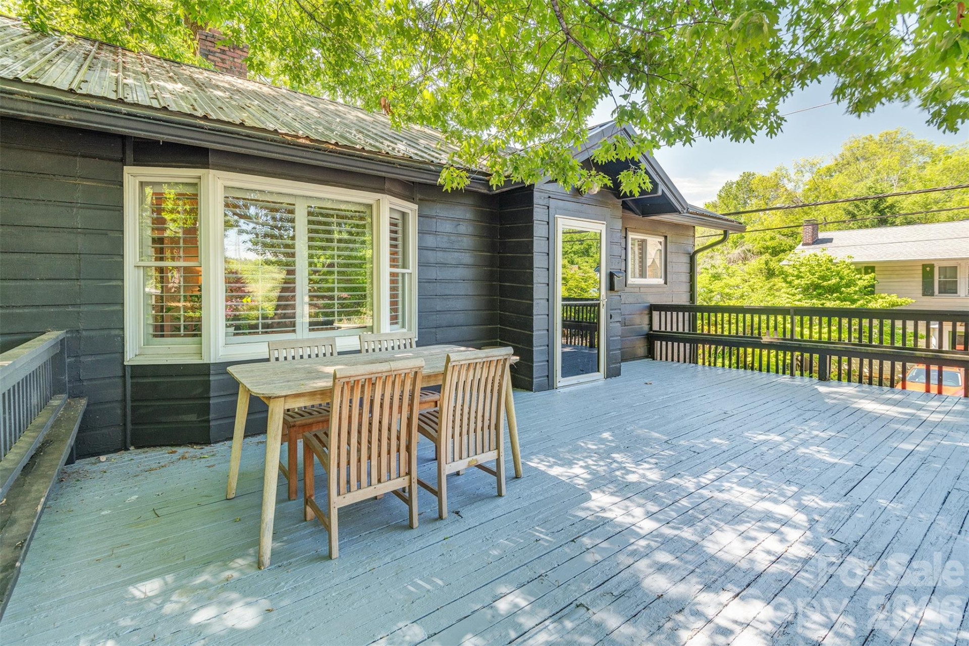 124 Evelyn Place - Photo 4