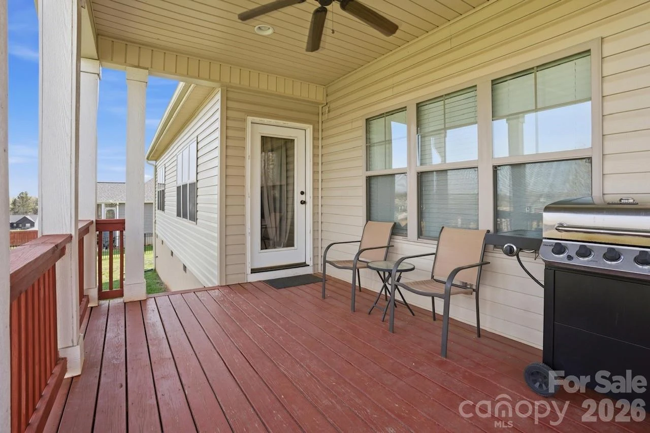 156 Greythorn Drive - Photo 2