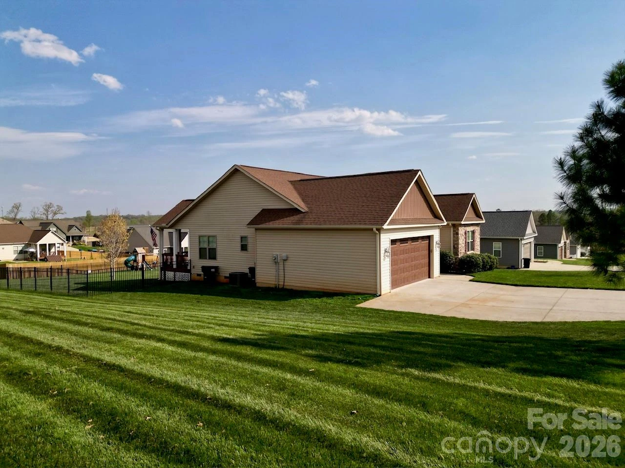 156 Greythorn Drive - Photo 32