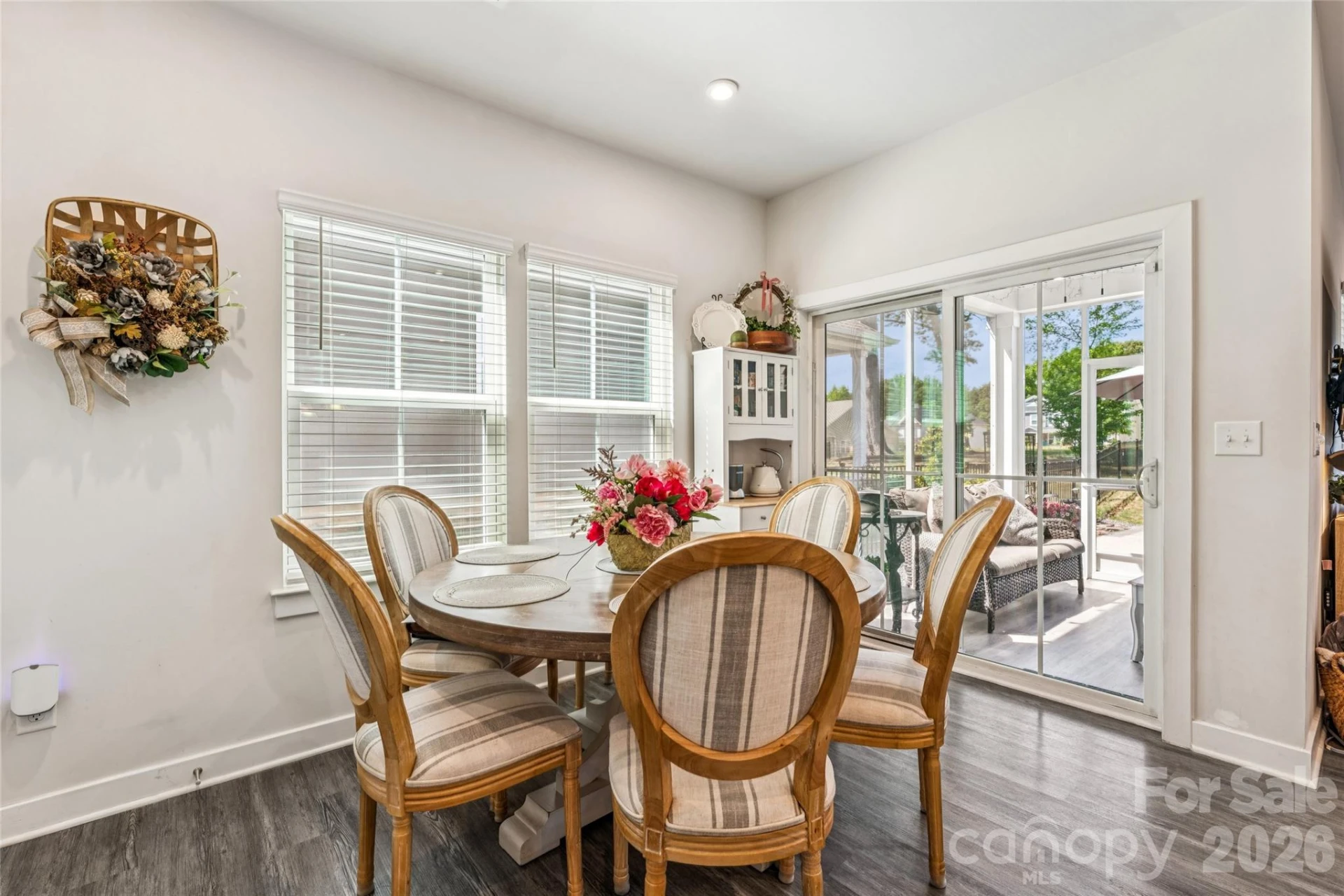 5042 Summer Surprise Lane - Photo 12