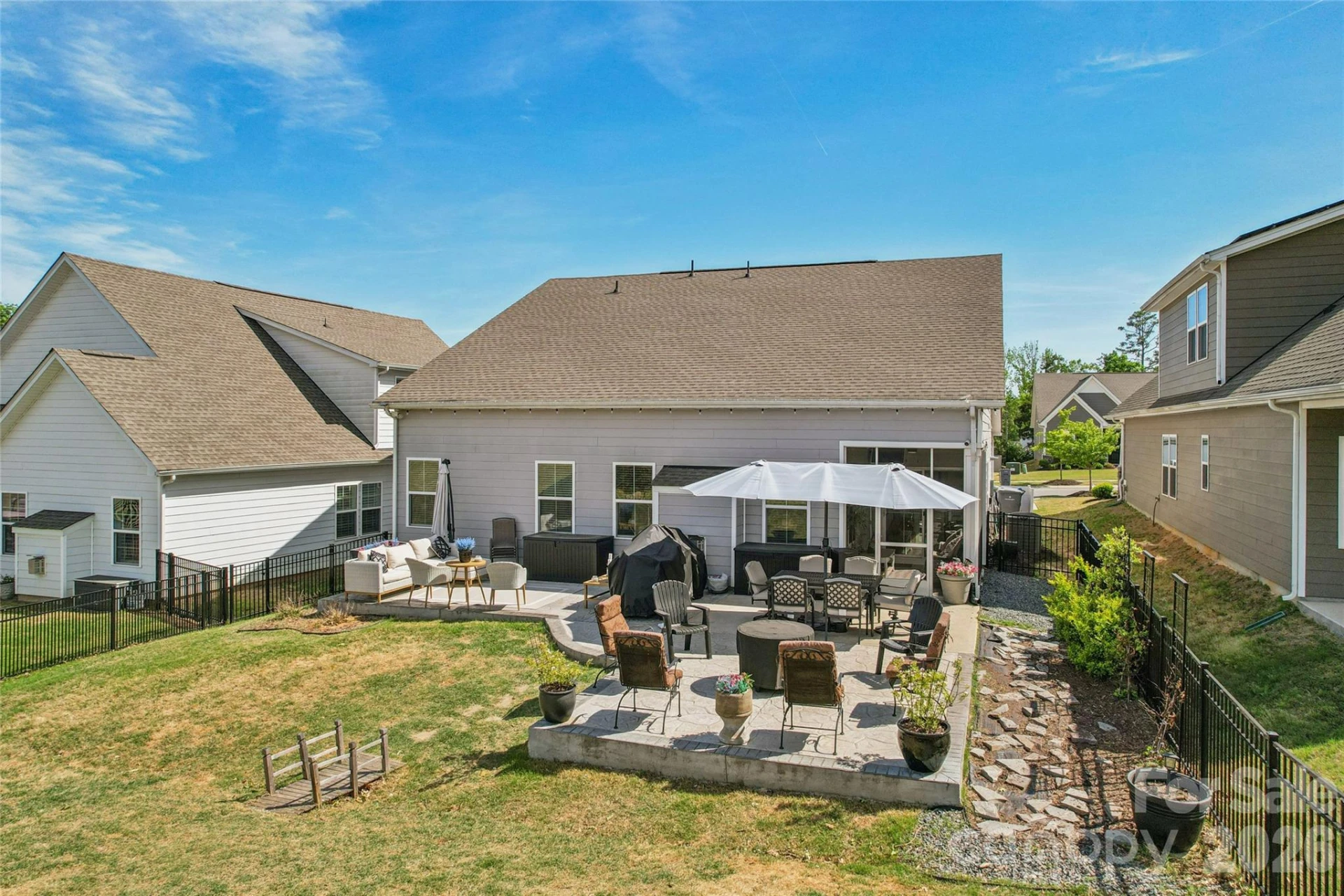 5042 Summer Surprise Lane - Photo 37