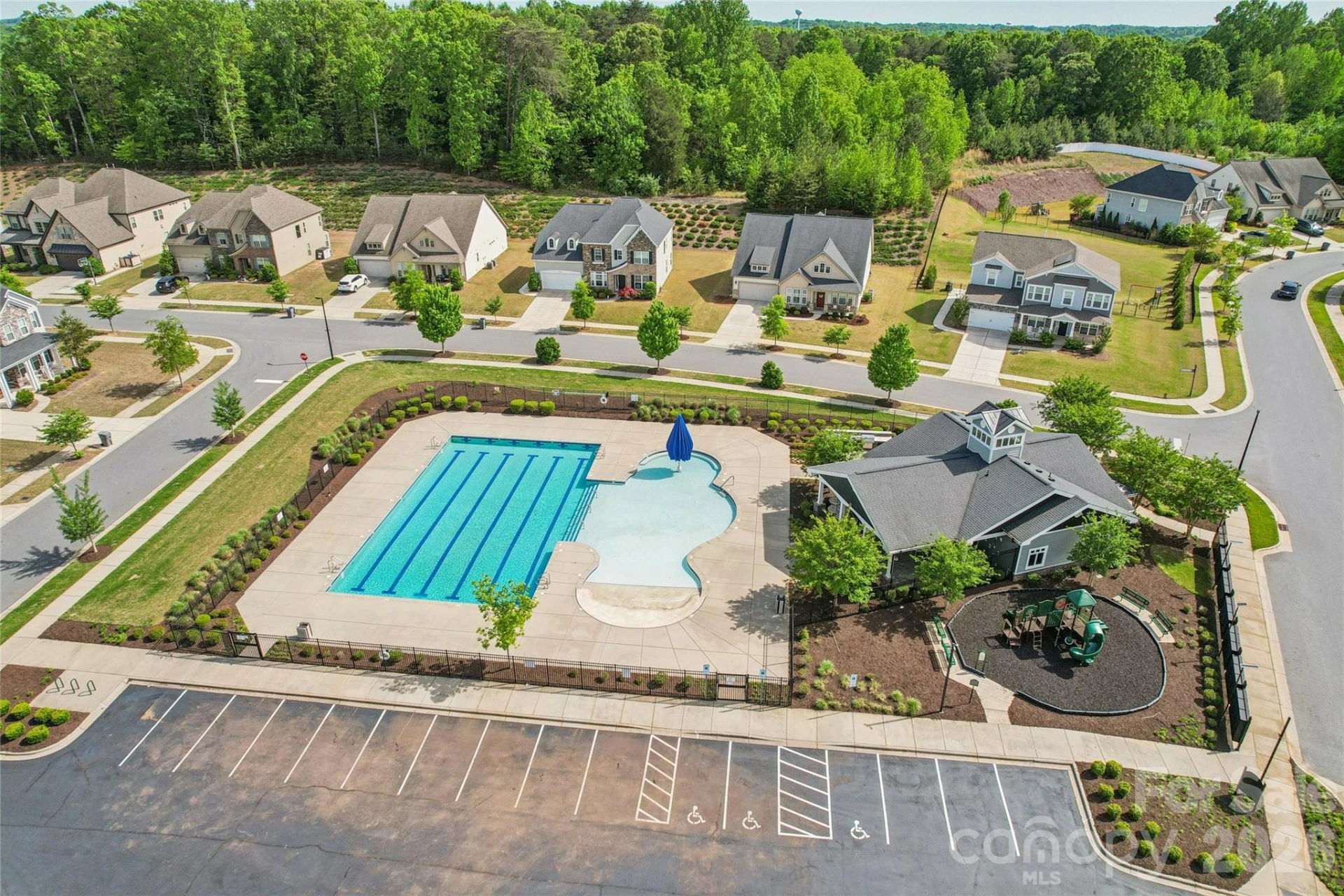 5042 Summer Surprise Lane - Photo 41