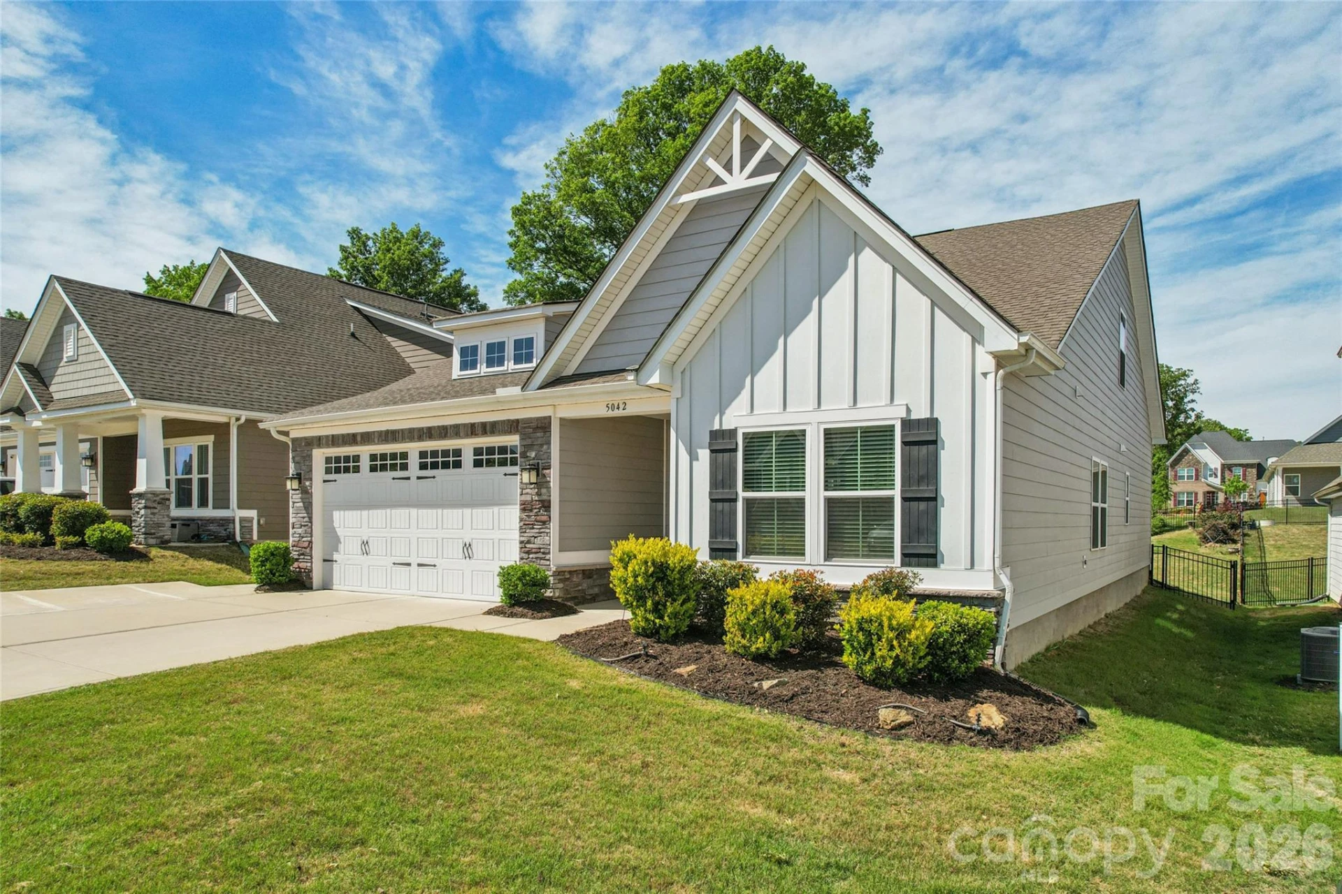 5042 Summer Surprise Lane - Photo 42