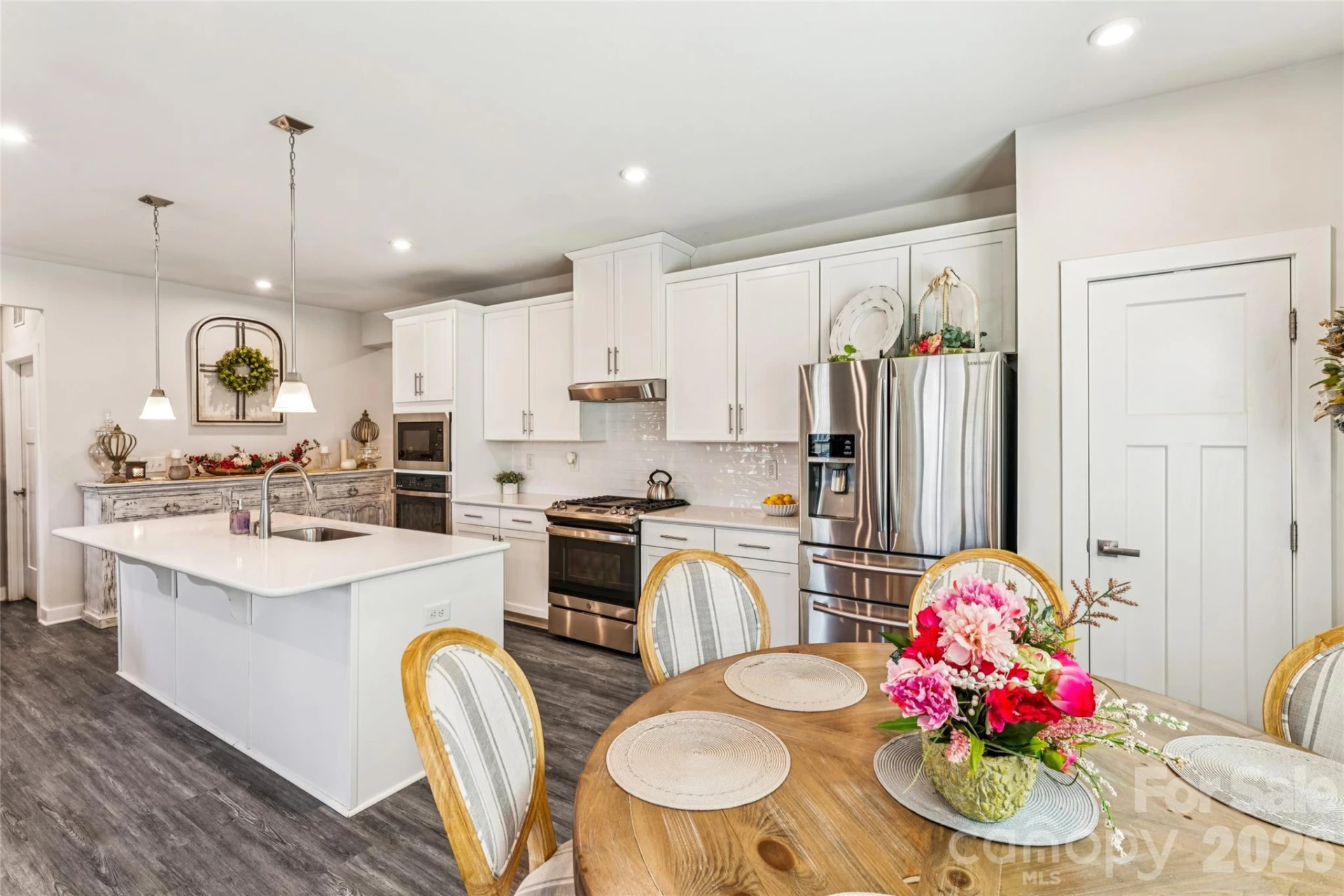 5042 Summer Surprise Lane - Photo 10