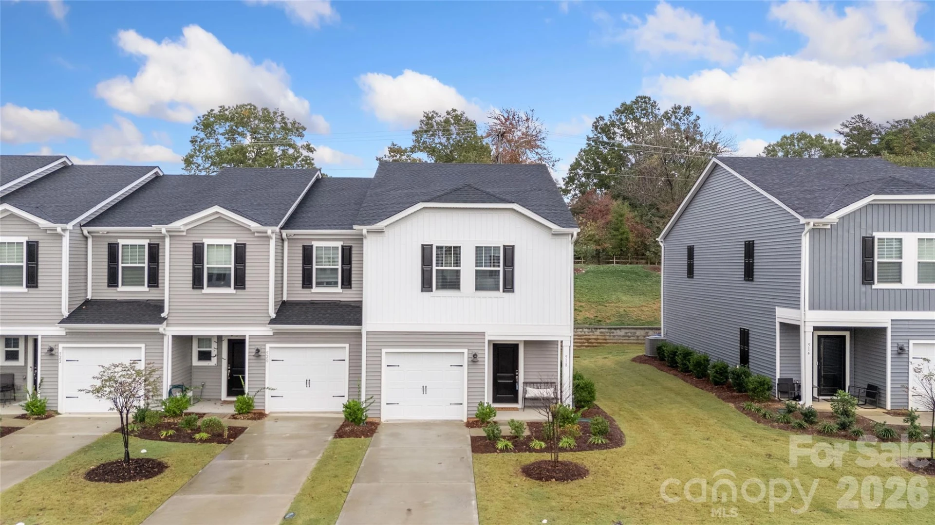 518 Tayberry Lane - Photo 2