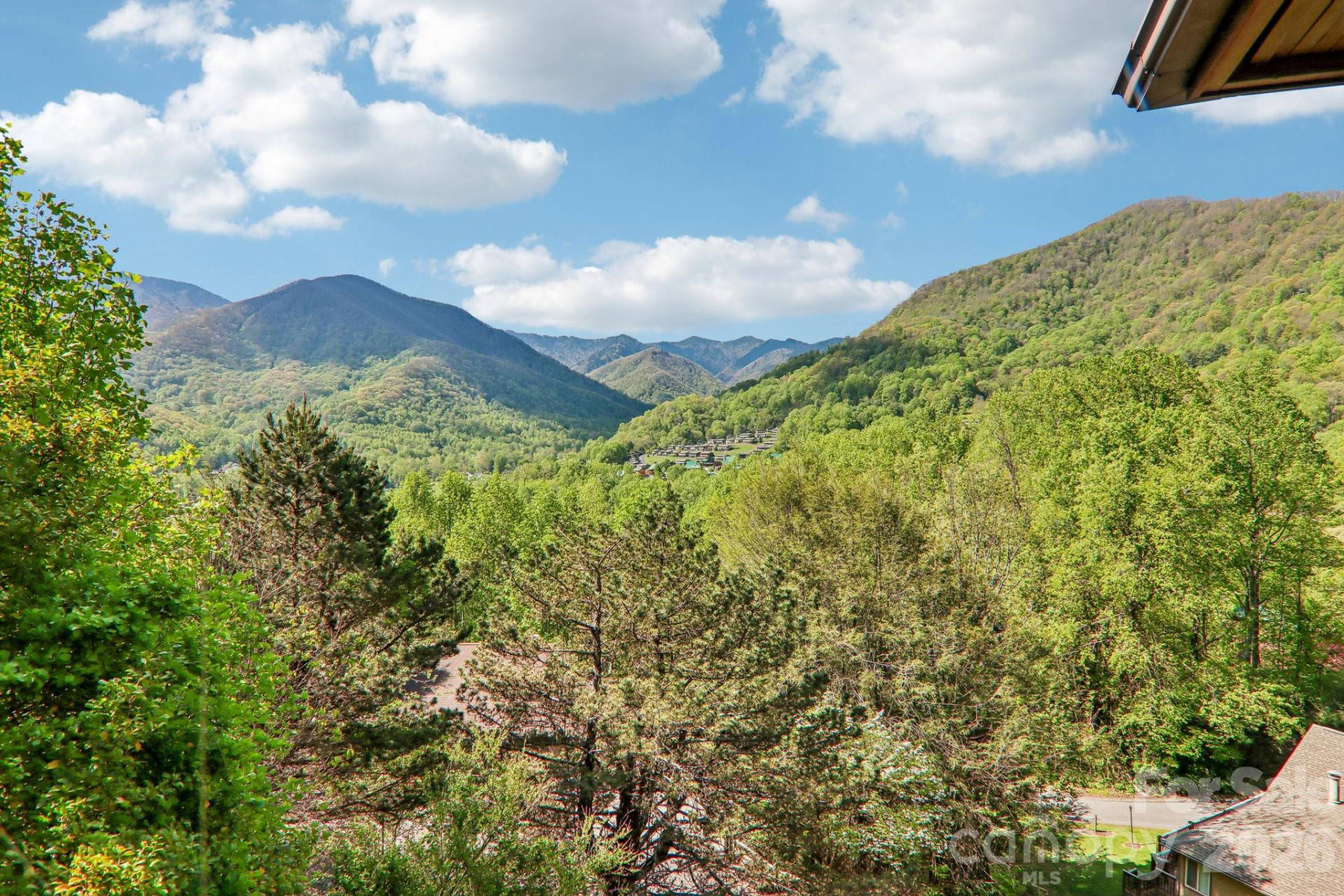 348 Valley Creek Drive - Photo 17