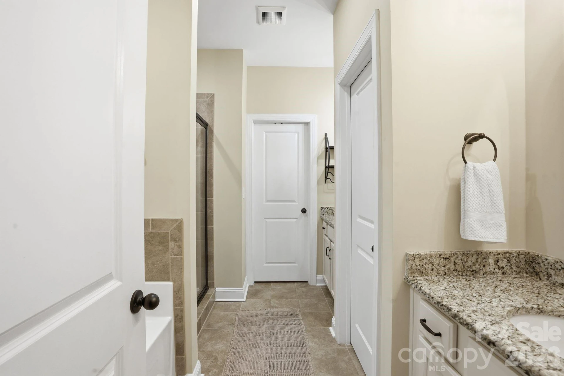 588 Highland Ridge Point - Photo 17