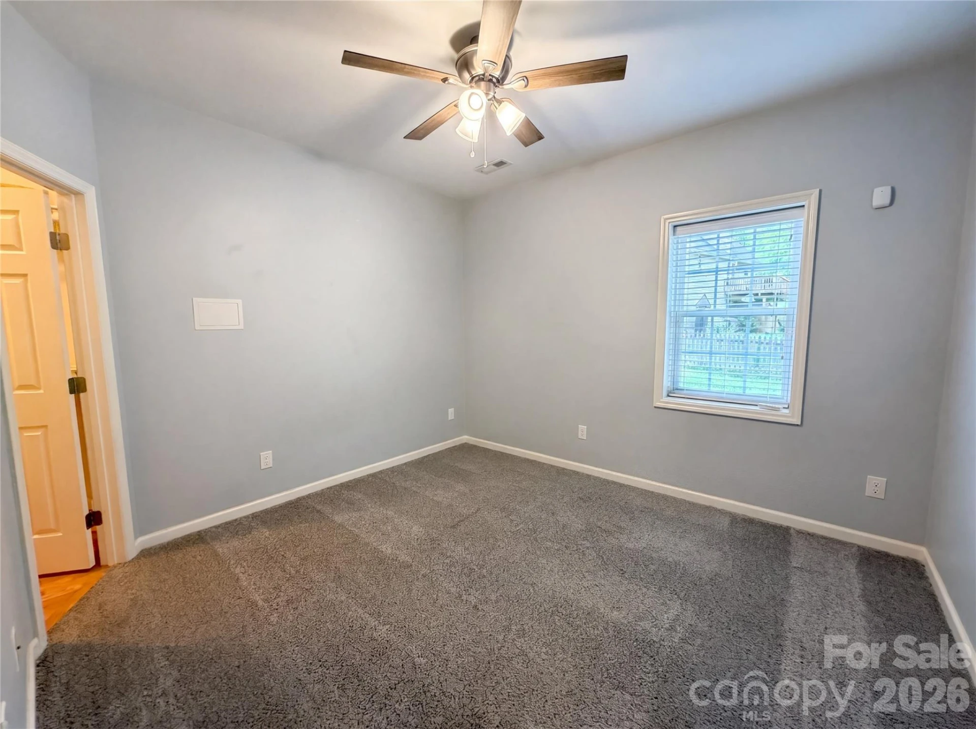 319 Beacon Hills Drive - Photo 4