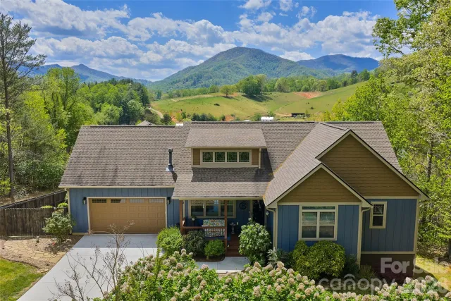 4 Oak Mountain Drive, Leicester, NC, 28748