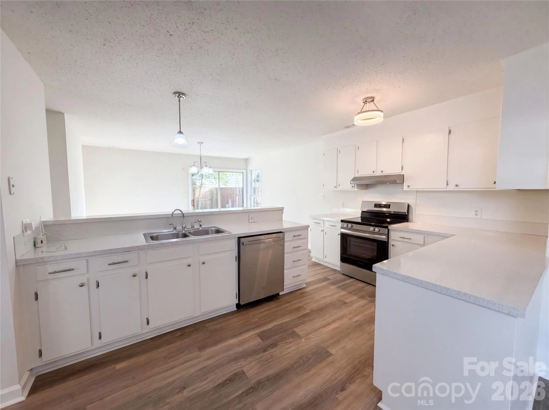 1667 Crestdale Road - Photo 2